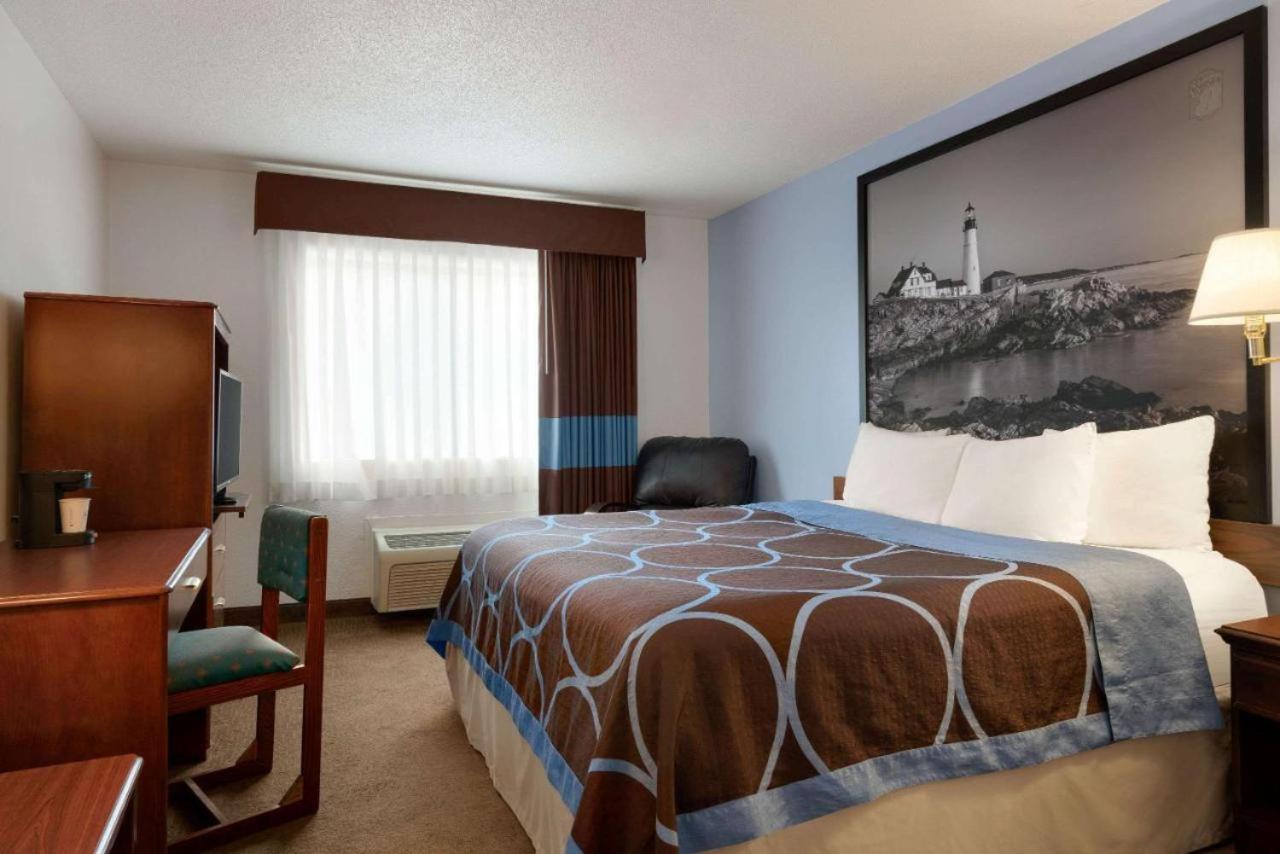 King Room - Non-Smoking