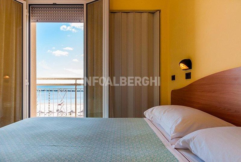 Triple Room with Sea View photo 2