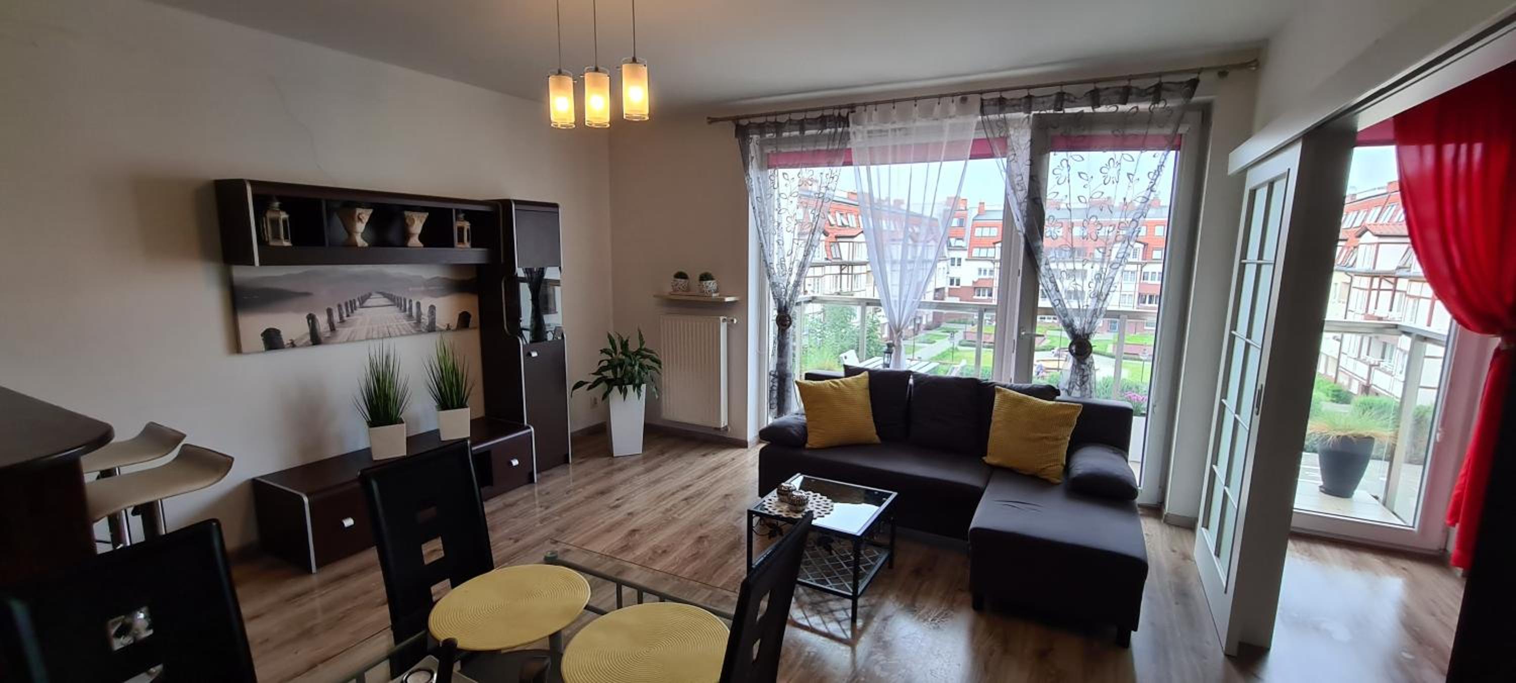Apartment with Balcony - Photo 1