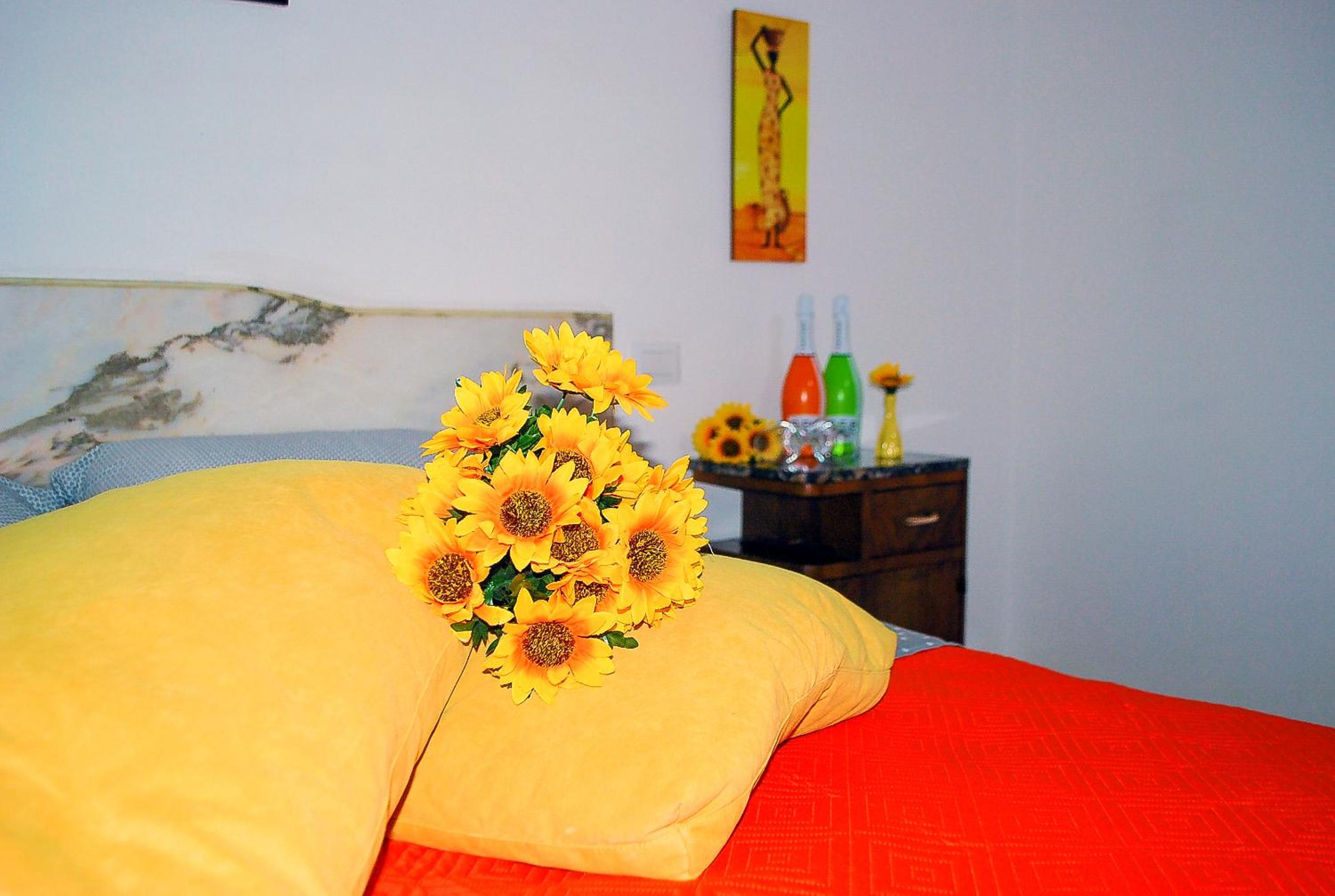Deluxe Double Room - Photo 20