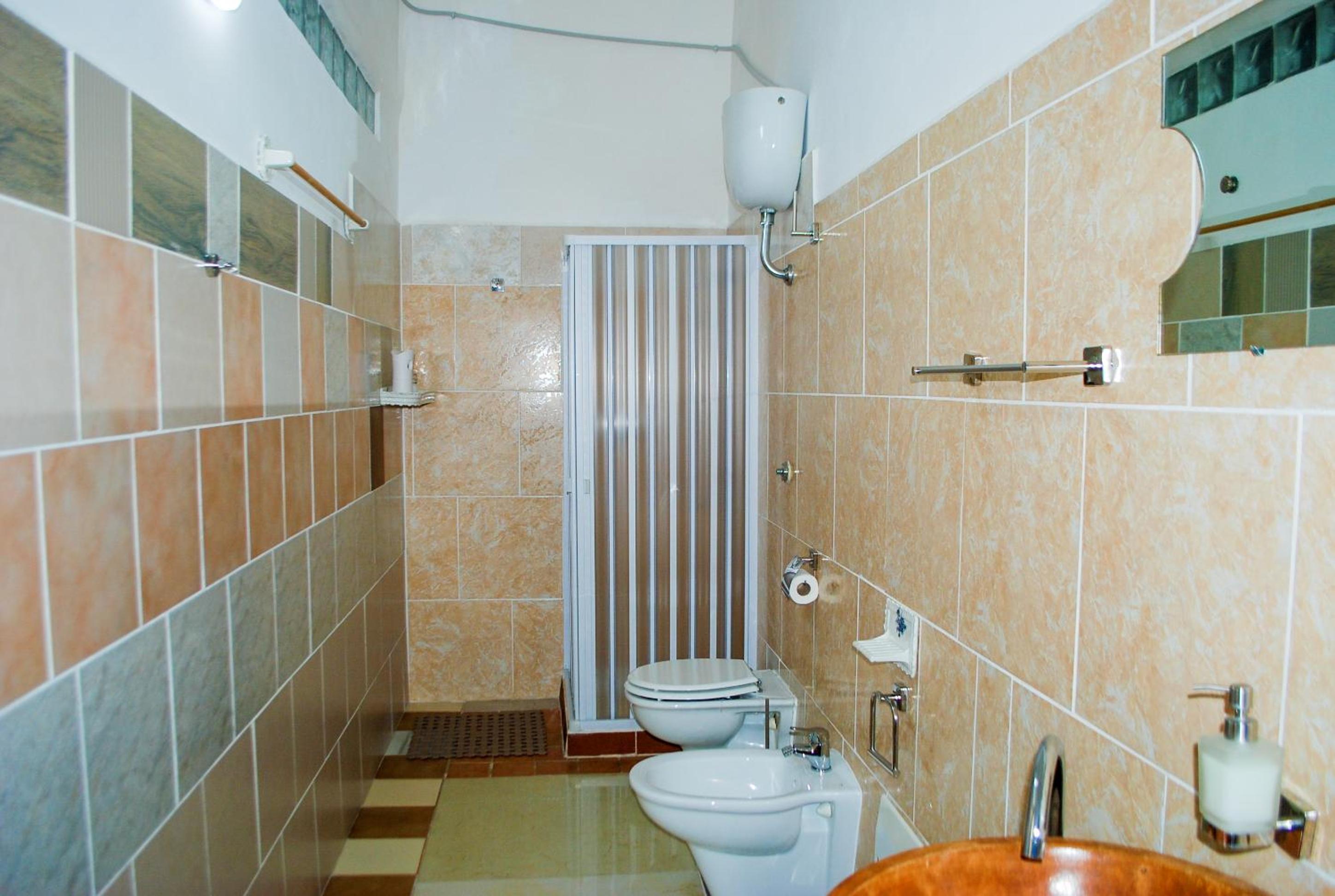 Superior Triple Room - Photo 8