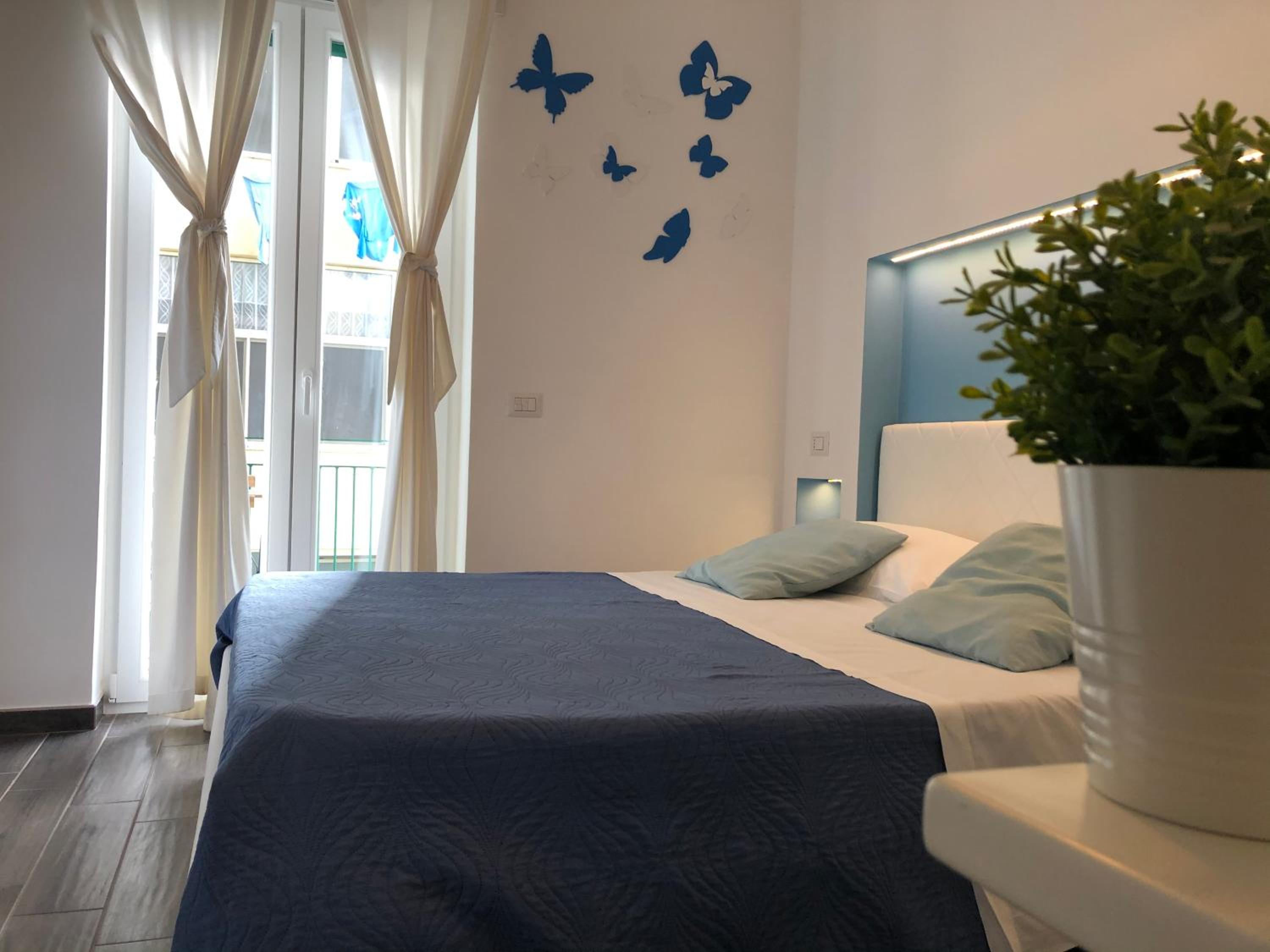 Double Room - Photo 18