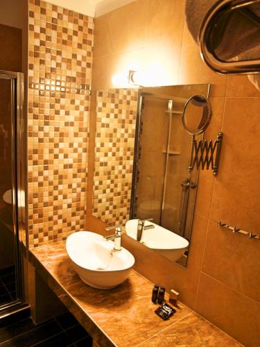 Triple Room - Photo 7