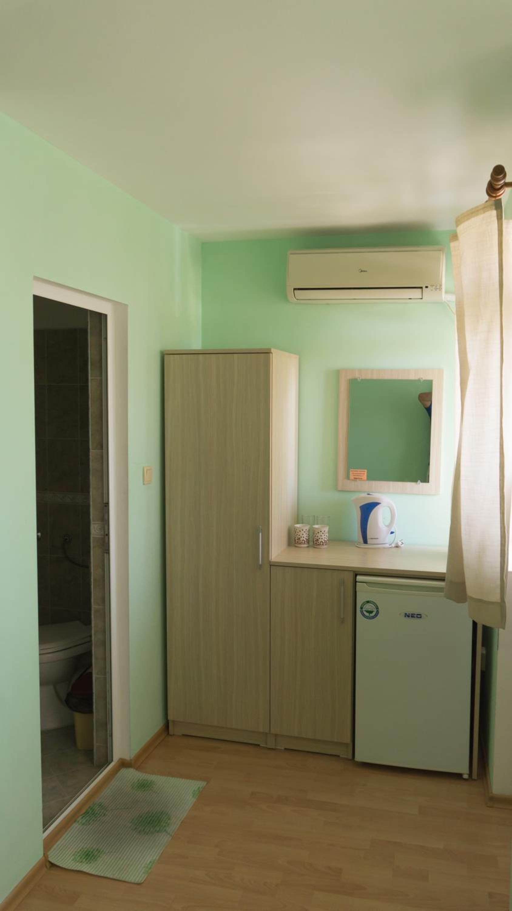Small Double Room photo 2