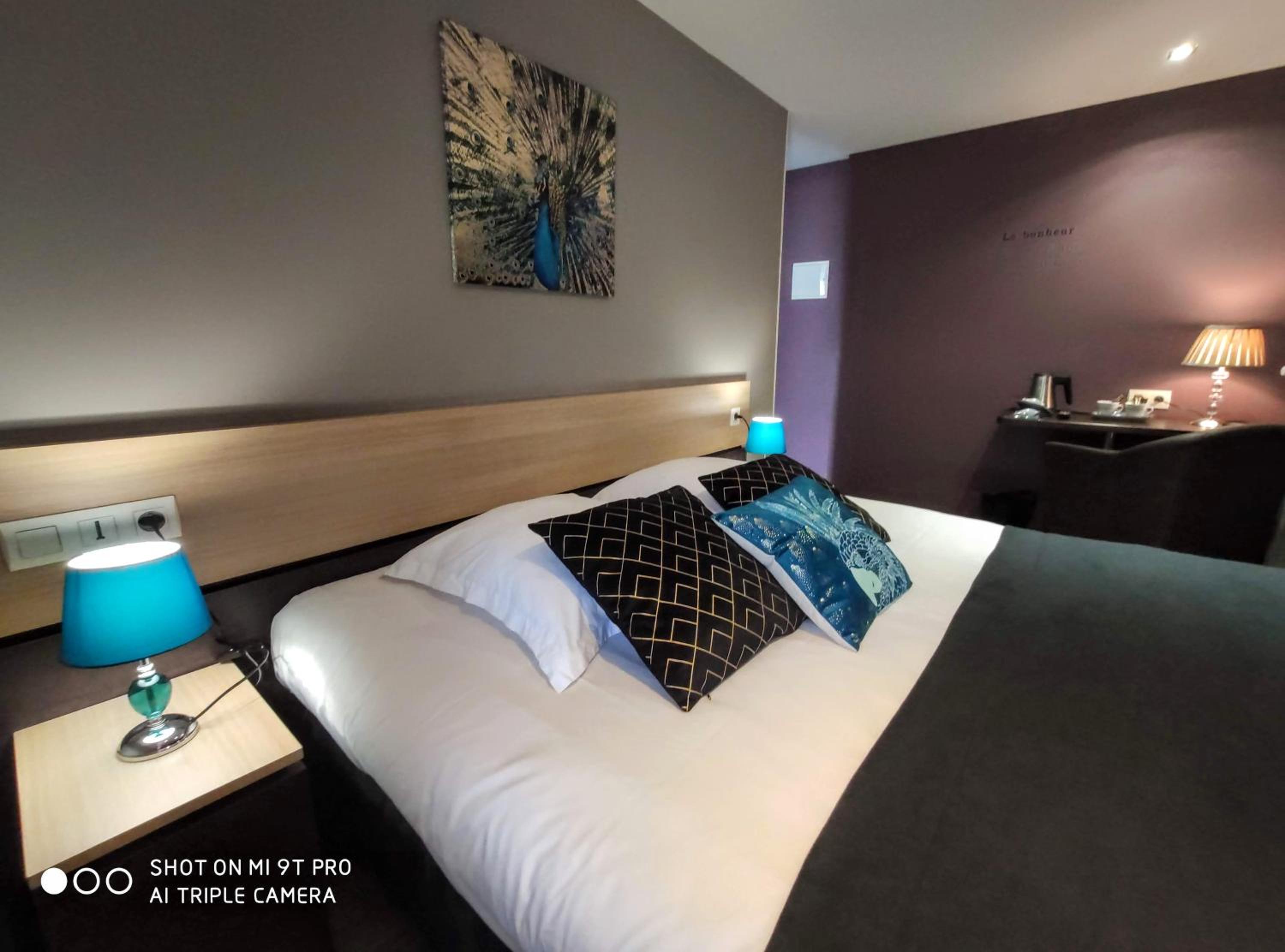 Small Double Room - Photo 5