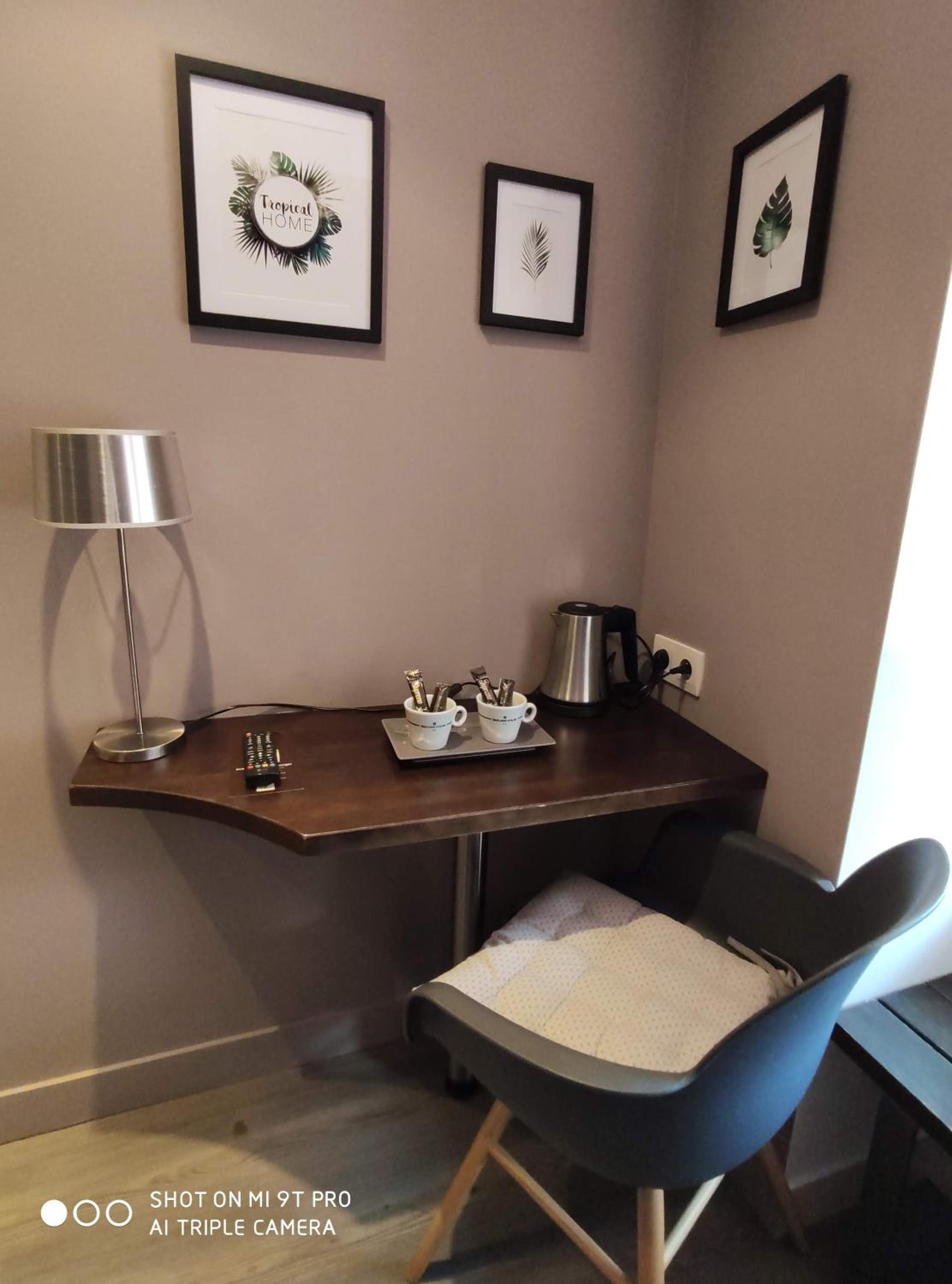 Small Double Room - Photo 3