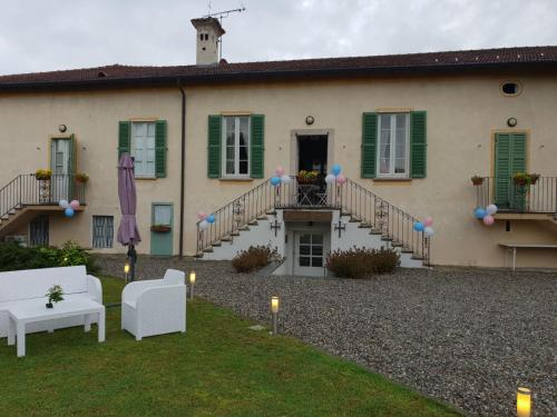 Villa photo 1