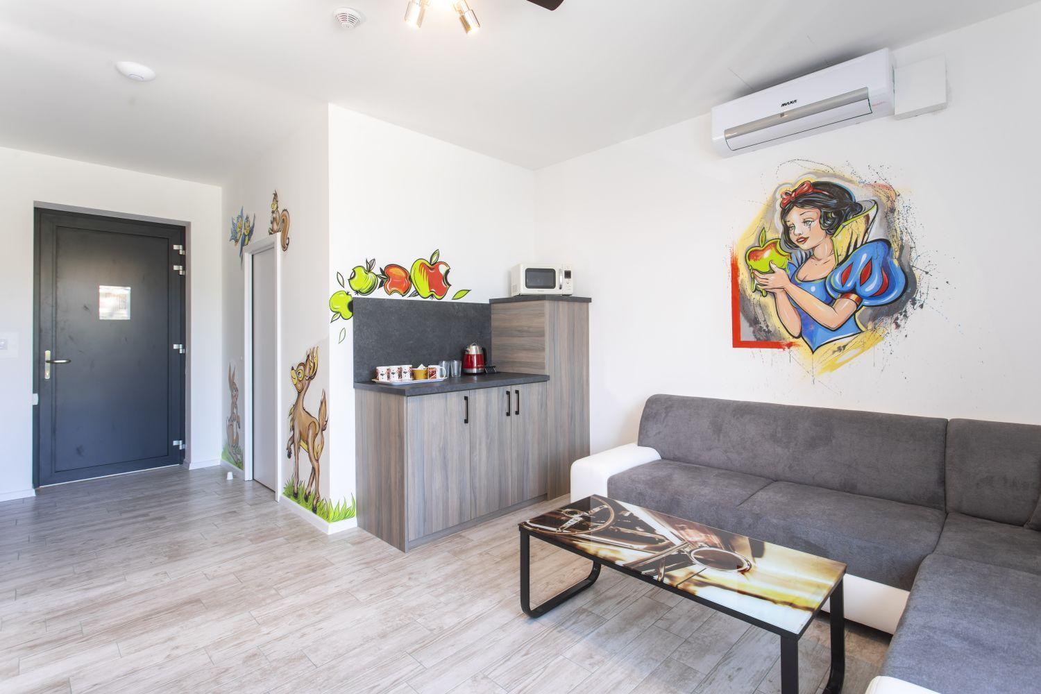 Two-Bedroom Apartment - Photo 4