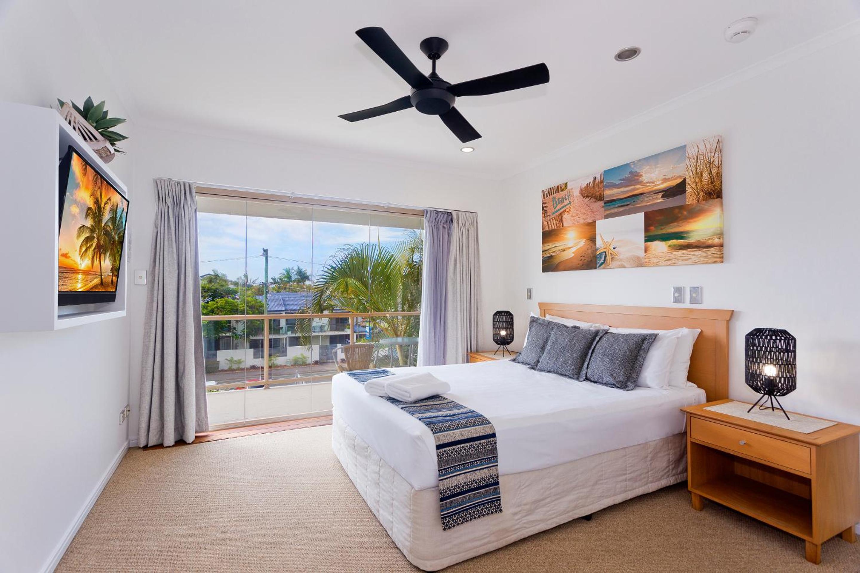Two-Bedroom Apartment with River View photo 1