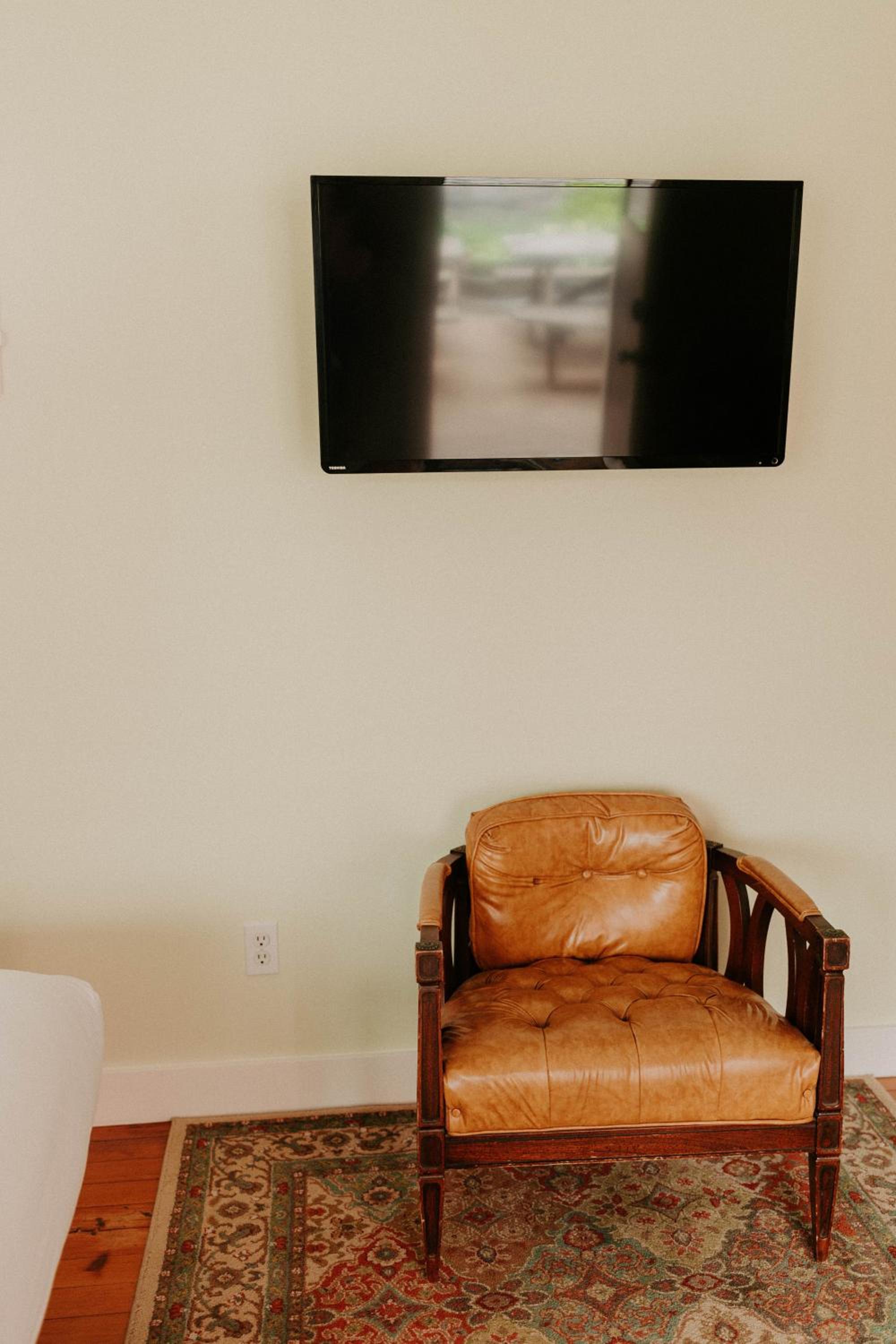Standard King Room photo 1