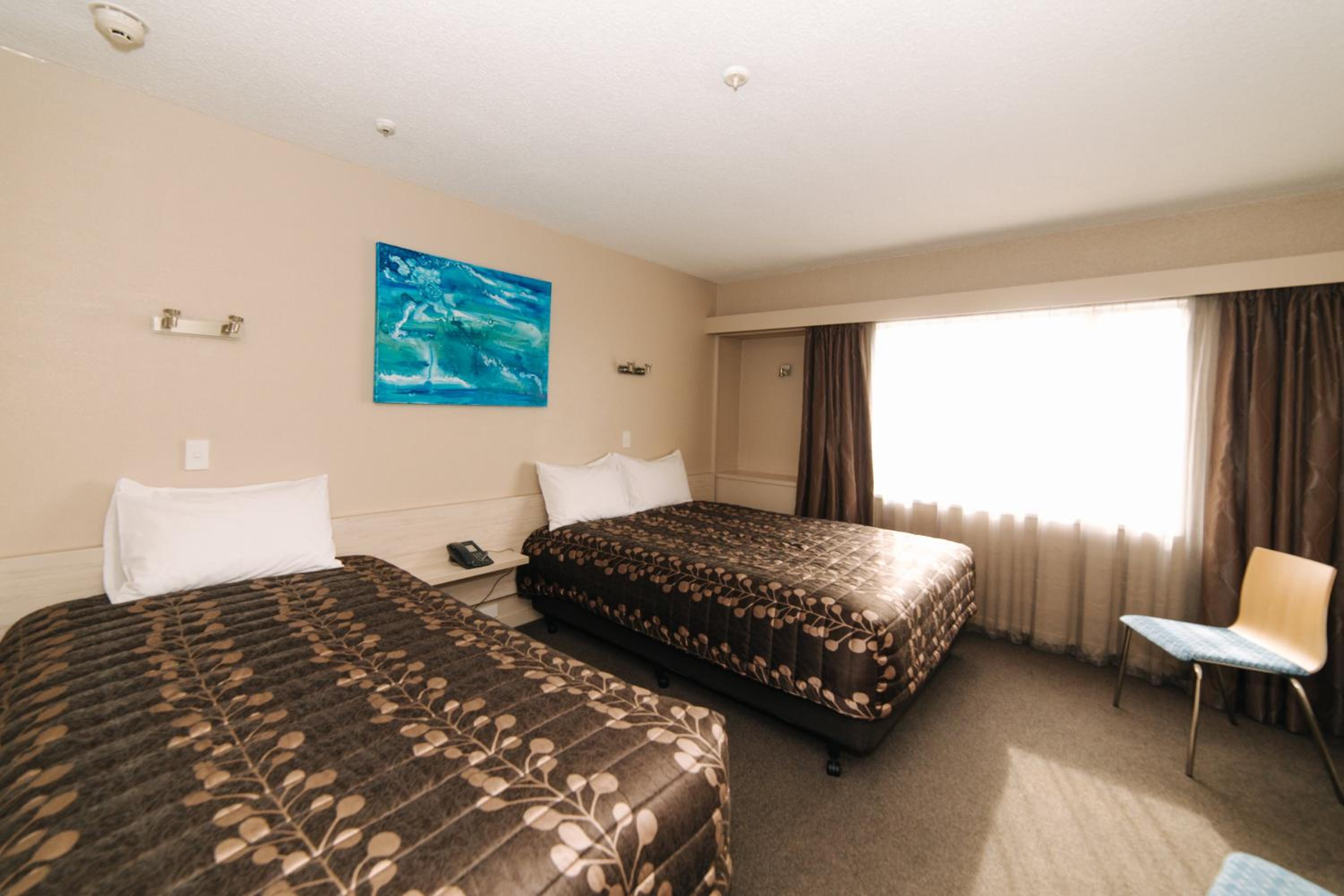 Superior Room with Queen + Single  - Photo 1