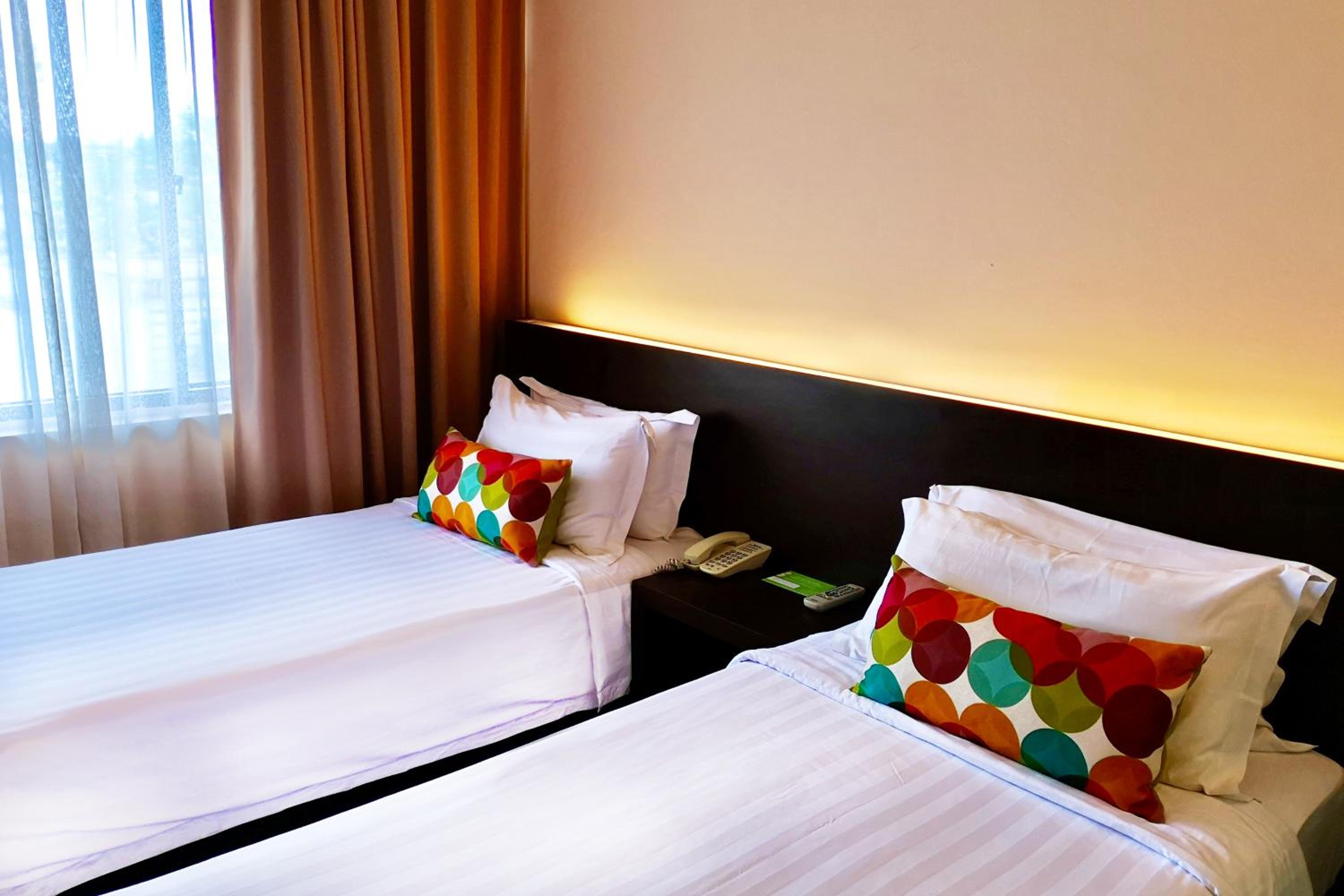 Standard 2 Single Beds Room