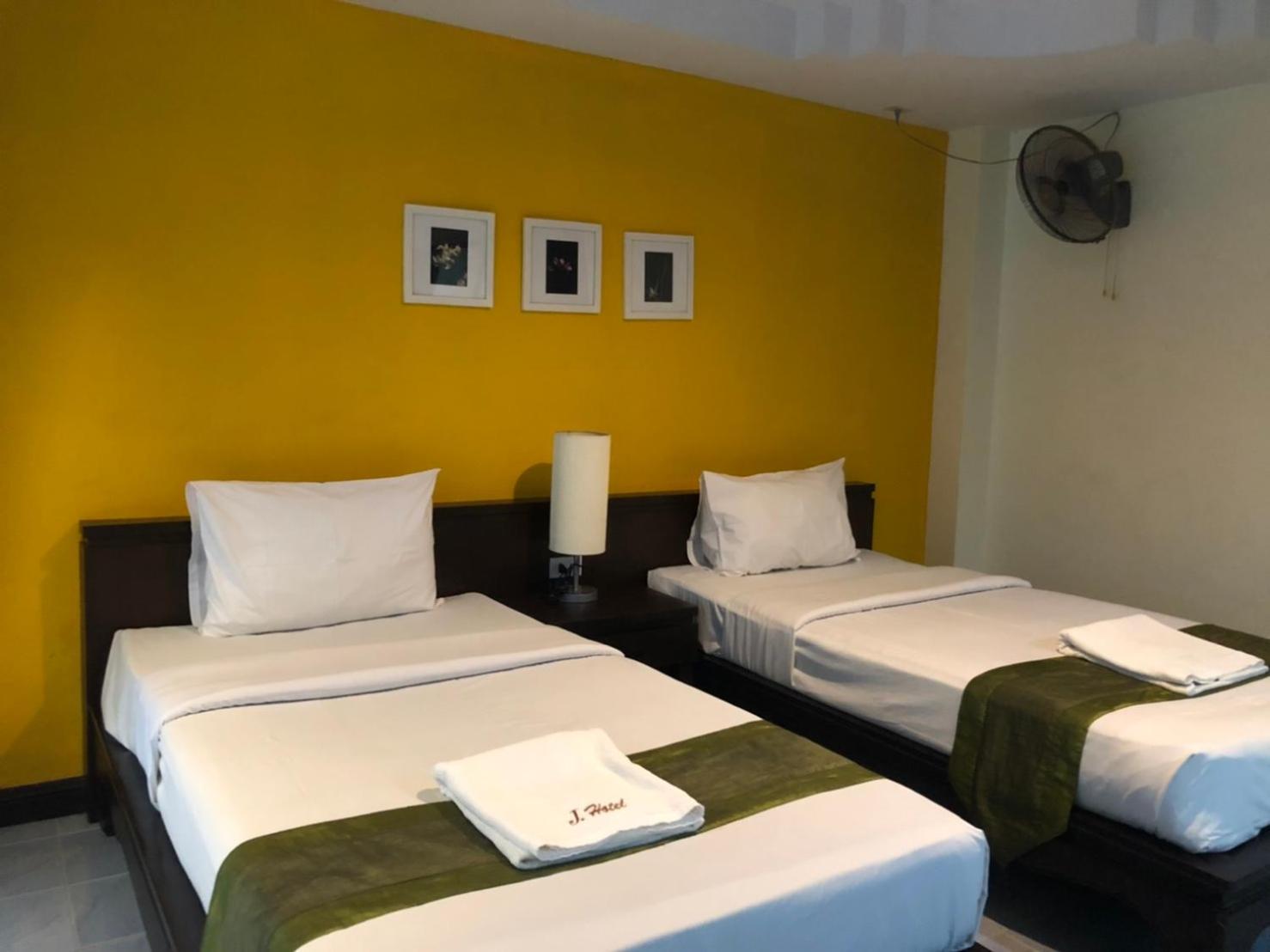 Standard Twin Room photo 1