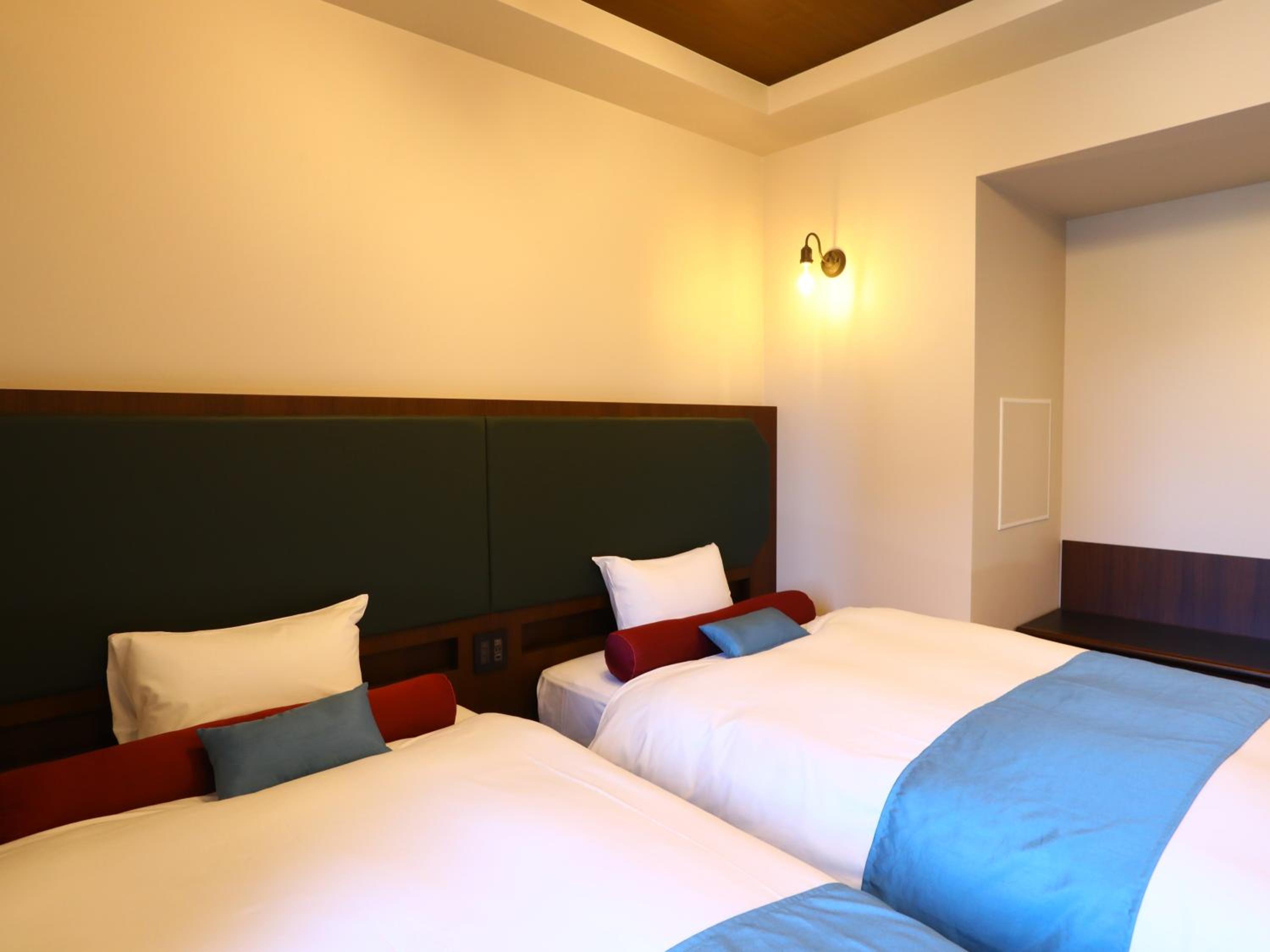 Deluxe Twin Room - Non-Smoking photo 3