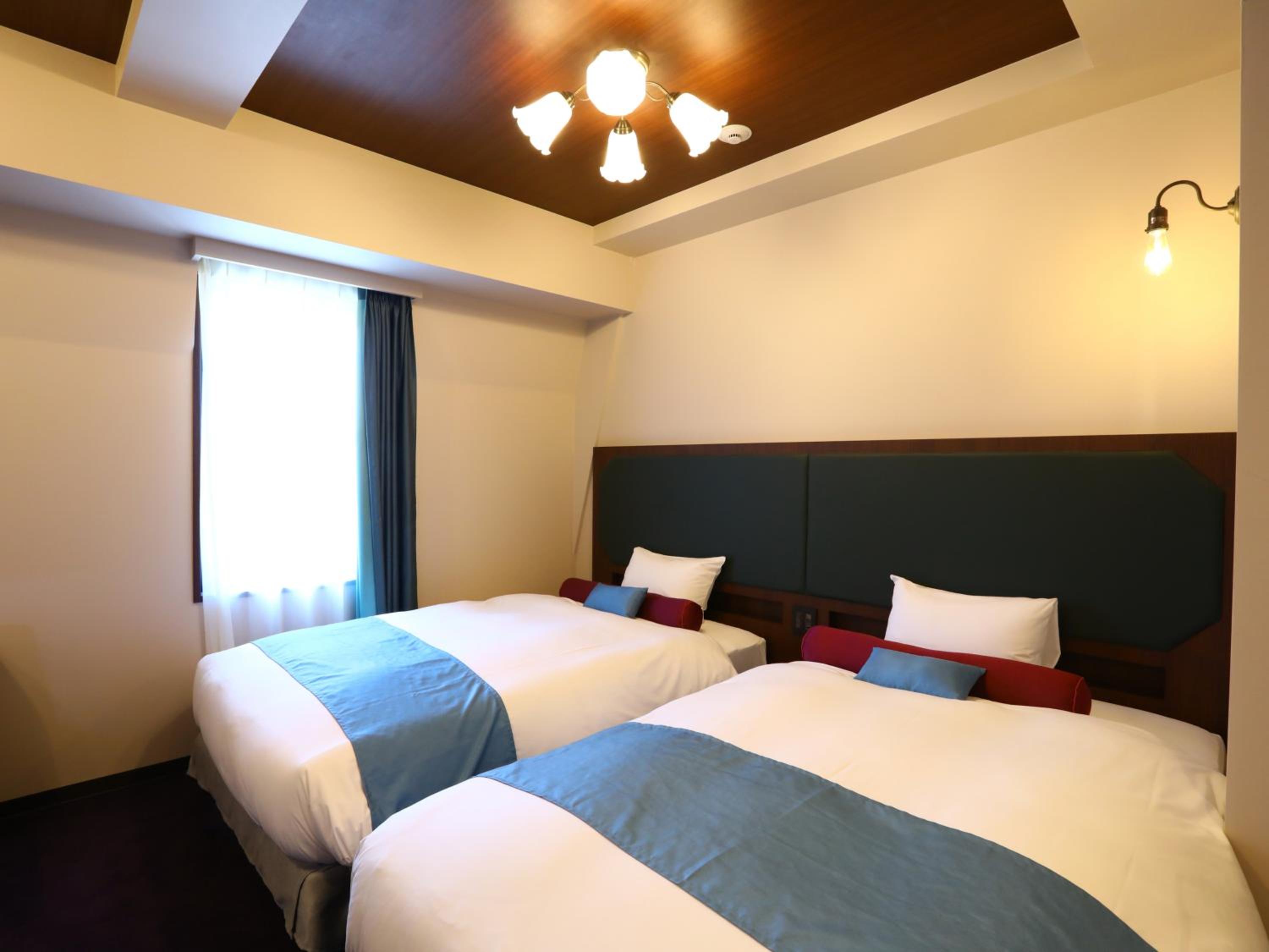 Deluxe Twin Room - Non-Smoking photo 2