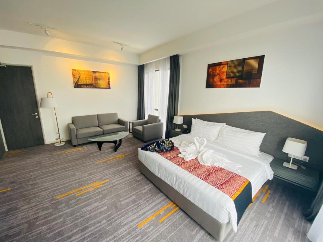 Executive Premier Suite - Photo 2