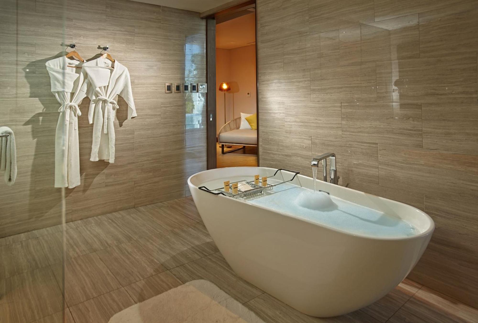 Deluxe Villa with Private Pool - Photo 3