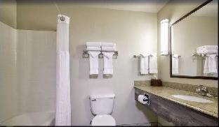 Standard King Room photo 3