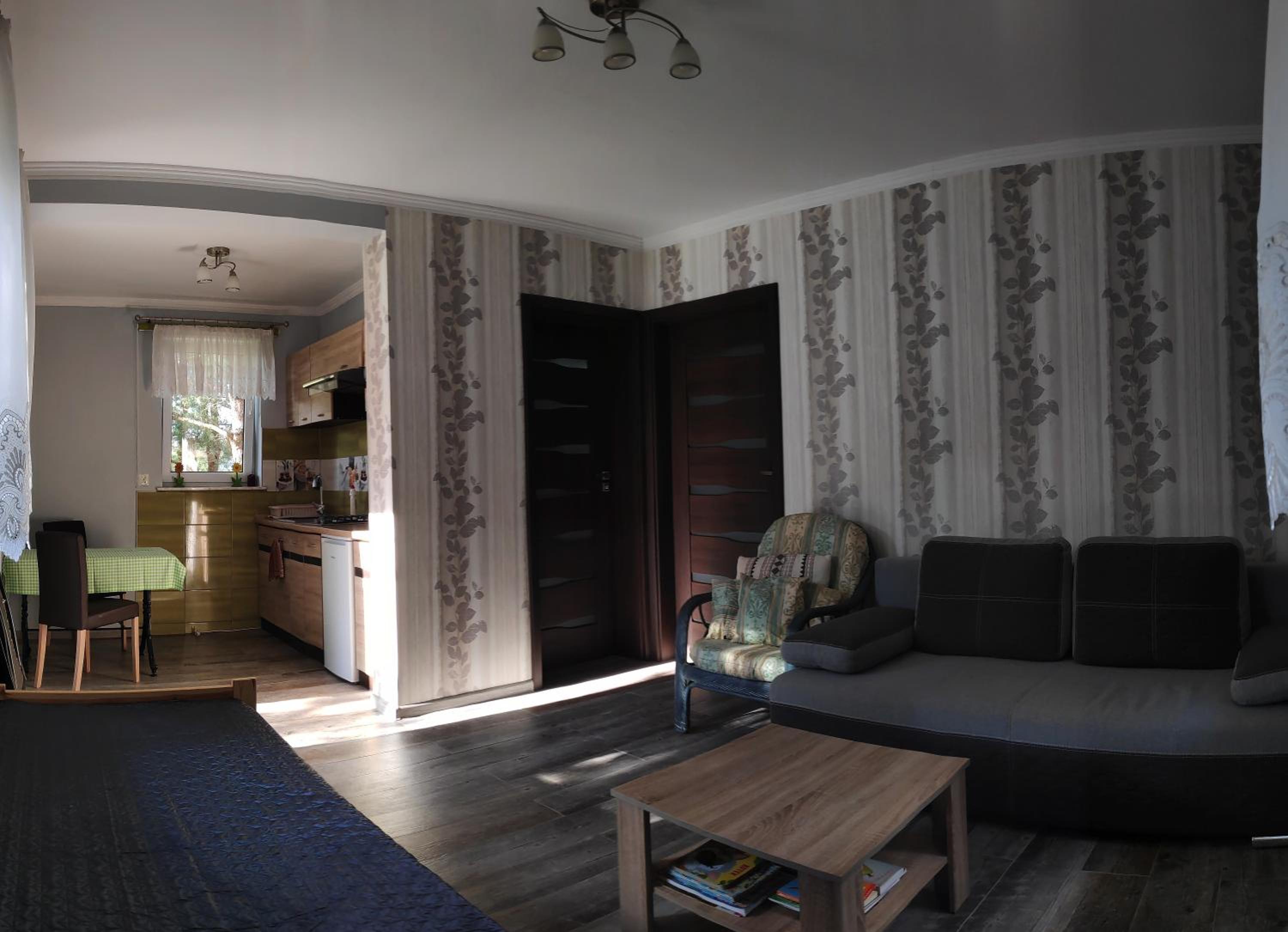 Apartment photo 2