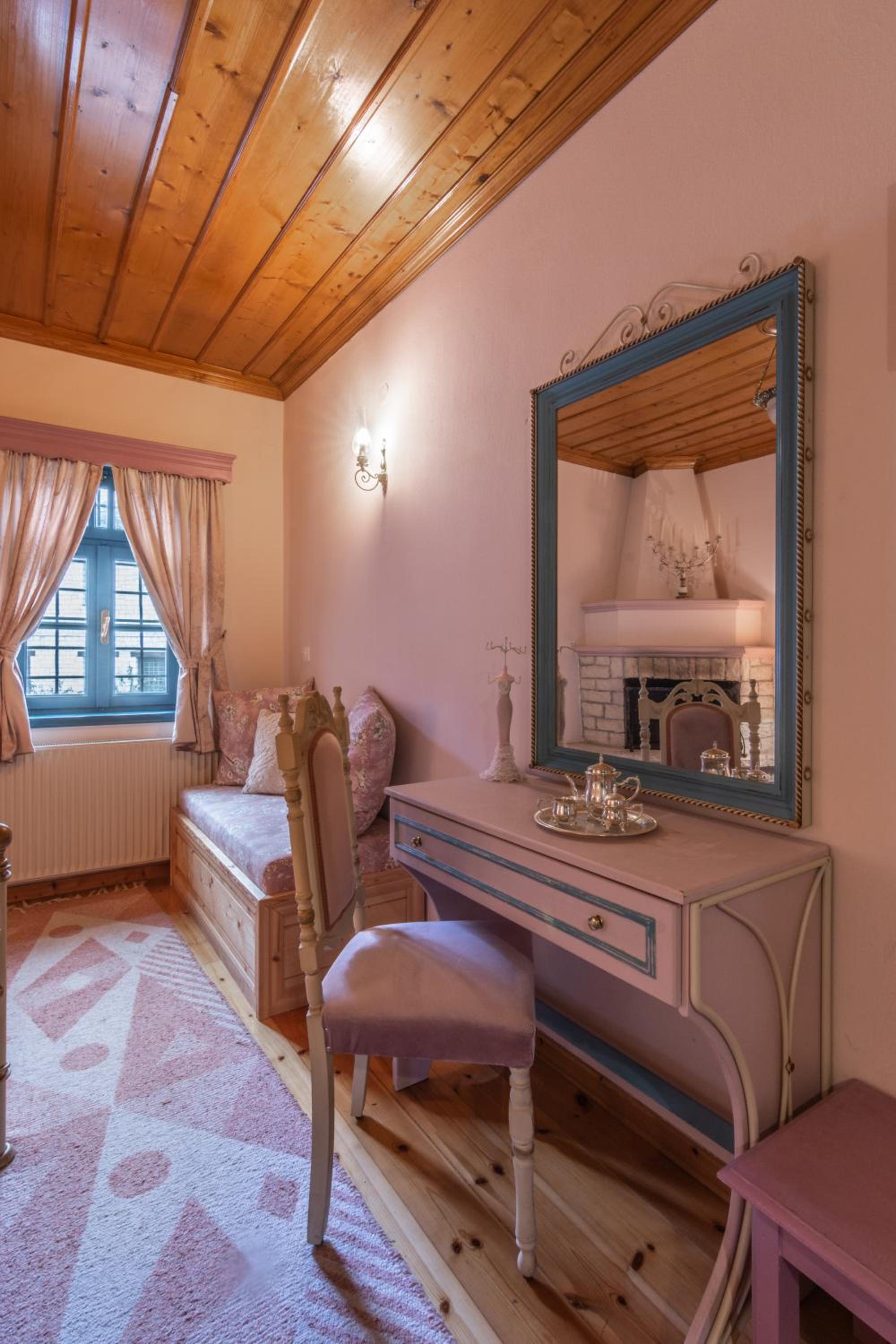 Superior Double or Twin Room photo 2