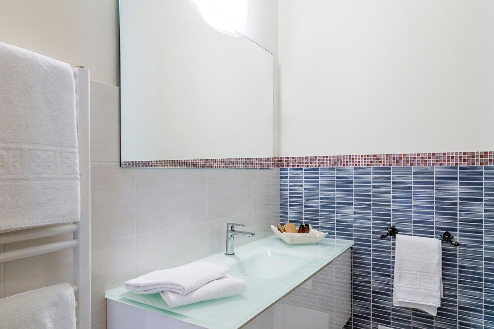 Family Junior Suite - Photo 8
