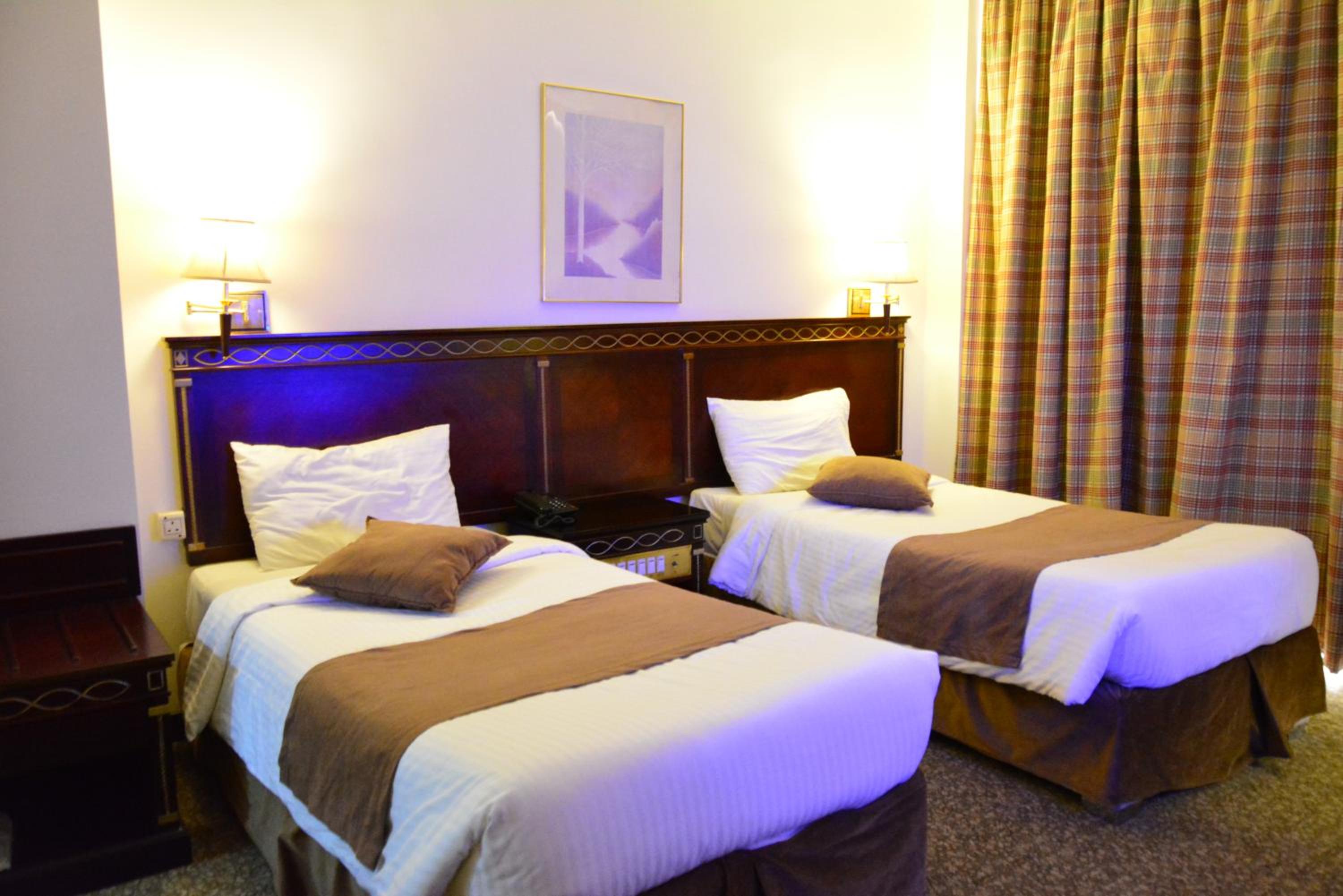 Twin Room with View - Photo 5