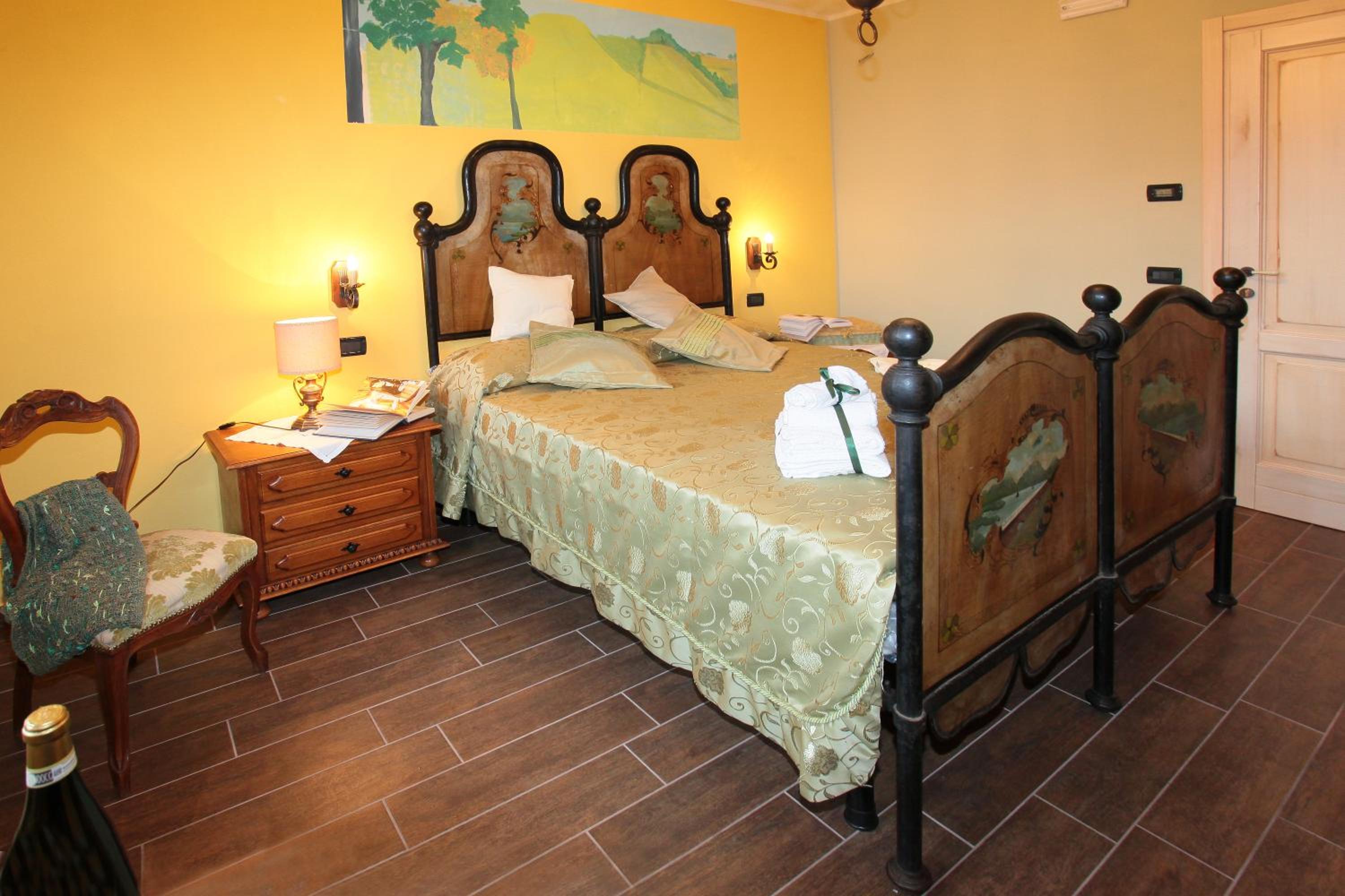 Double Room with Private Bathroom photo 1