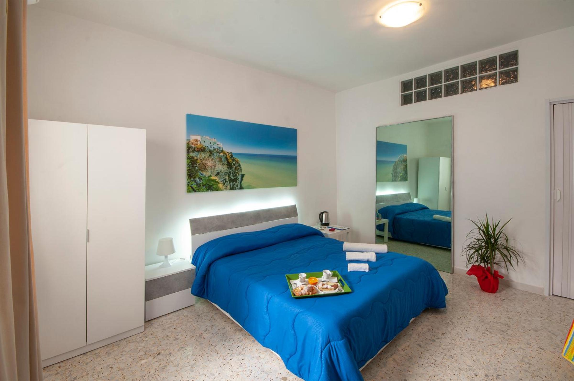 Triple Room with Private Bathroom - Photo 7