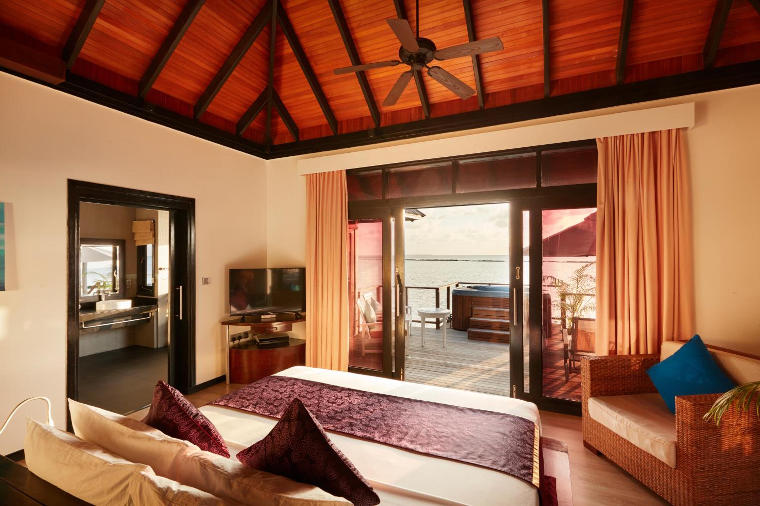 Villa sobre a água Horizon - Transfer gratuito, 2 pessoas, mínimo de 7 noites.