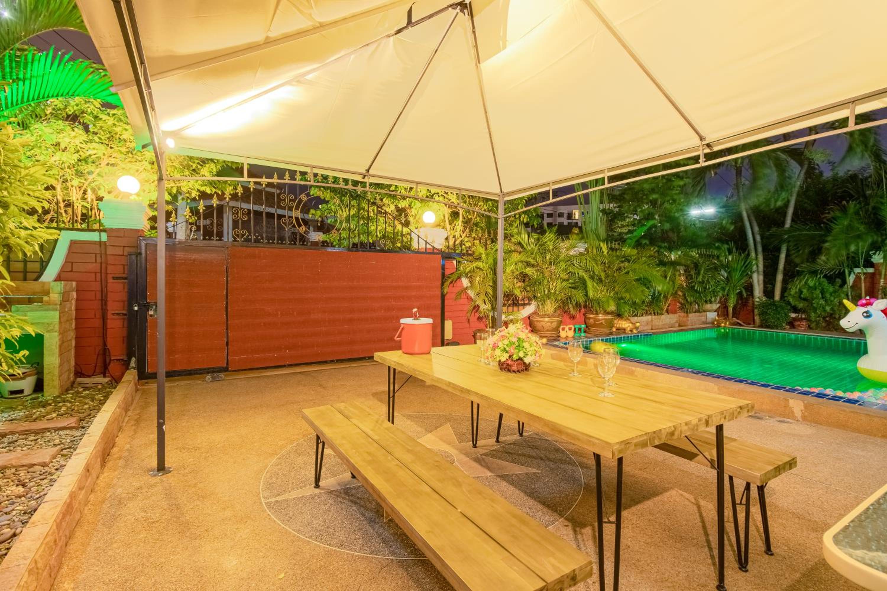 Villa with Private Pool photo 3