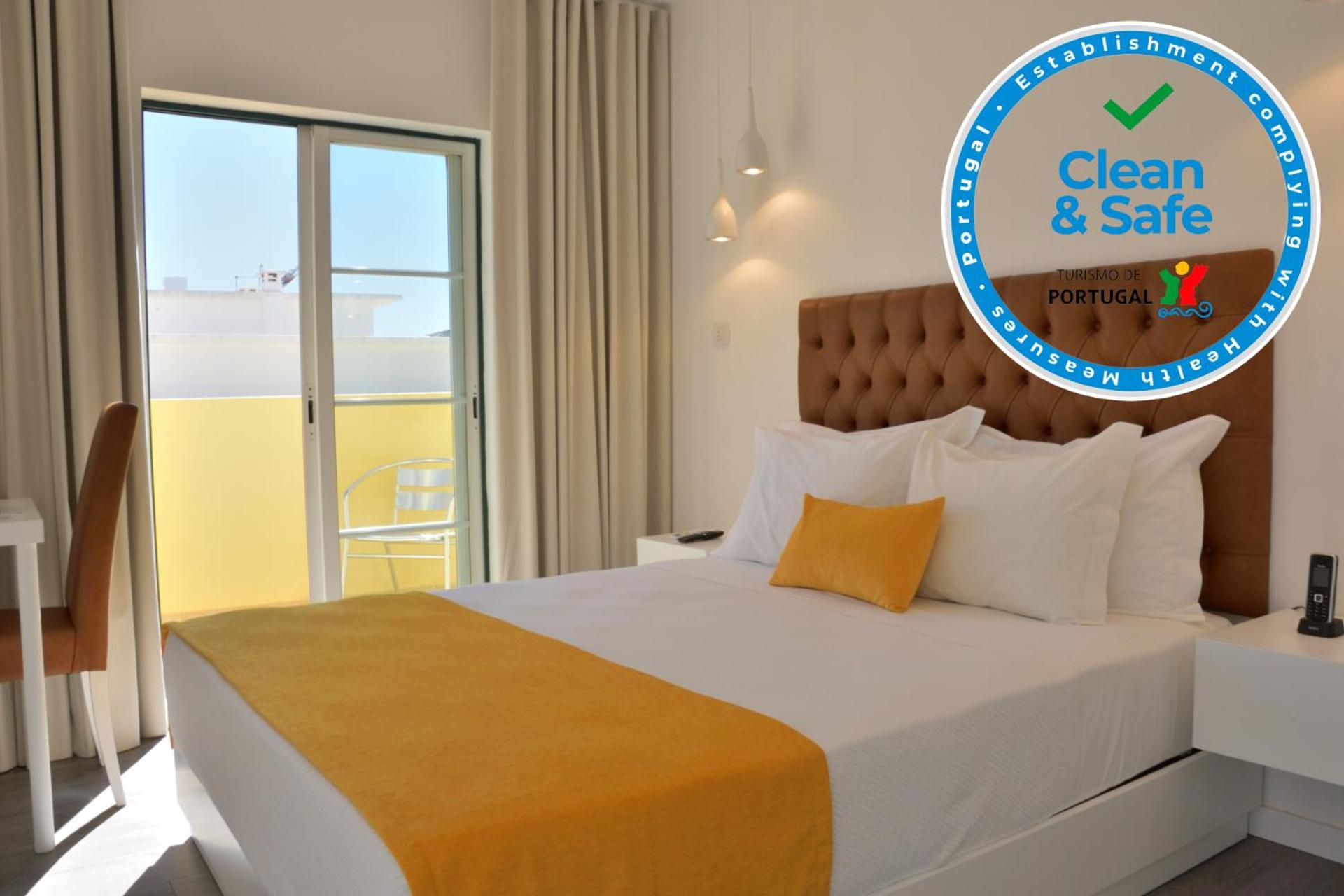 Double Room - Photo 7