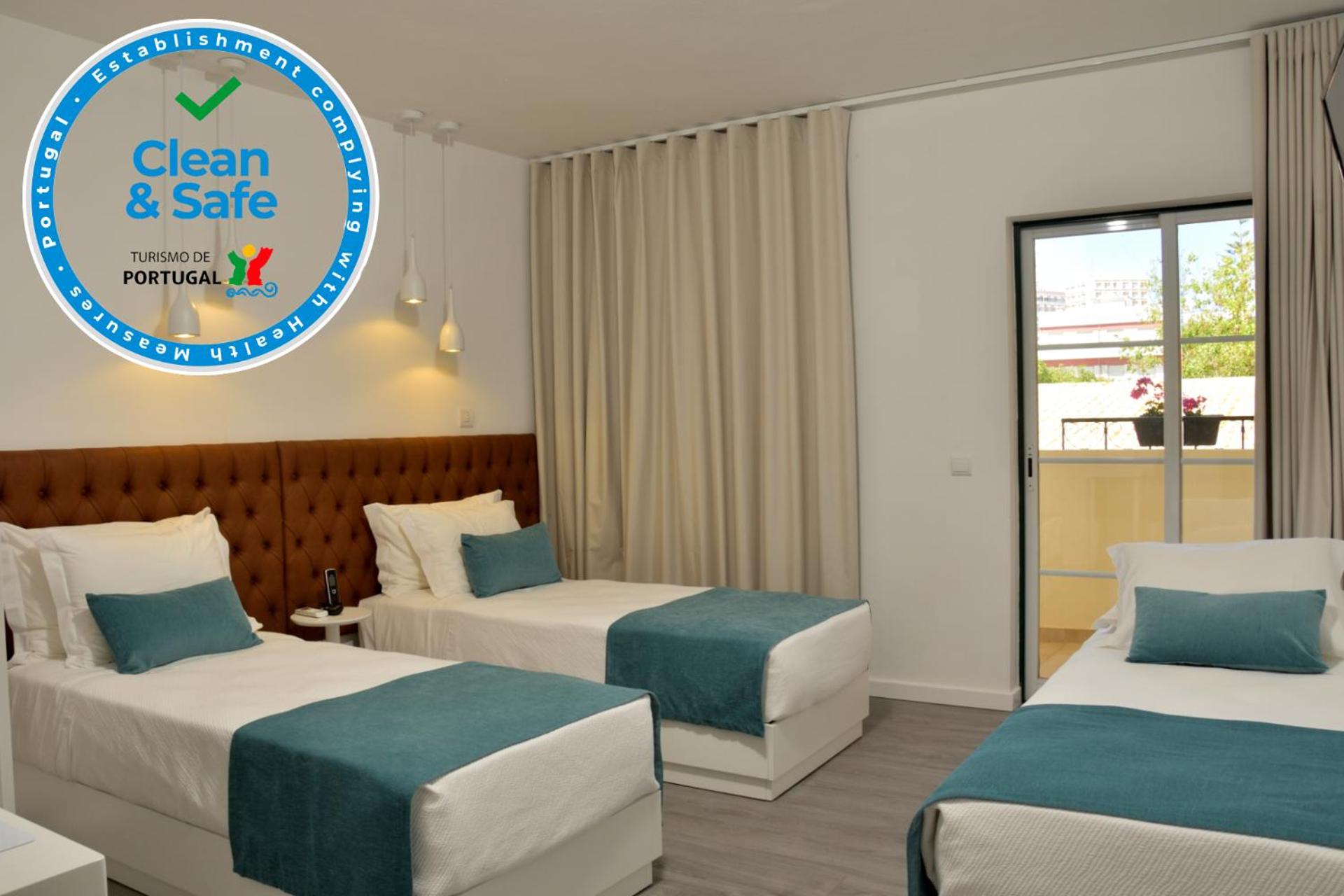 Triple Room - Photo 12