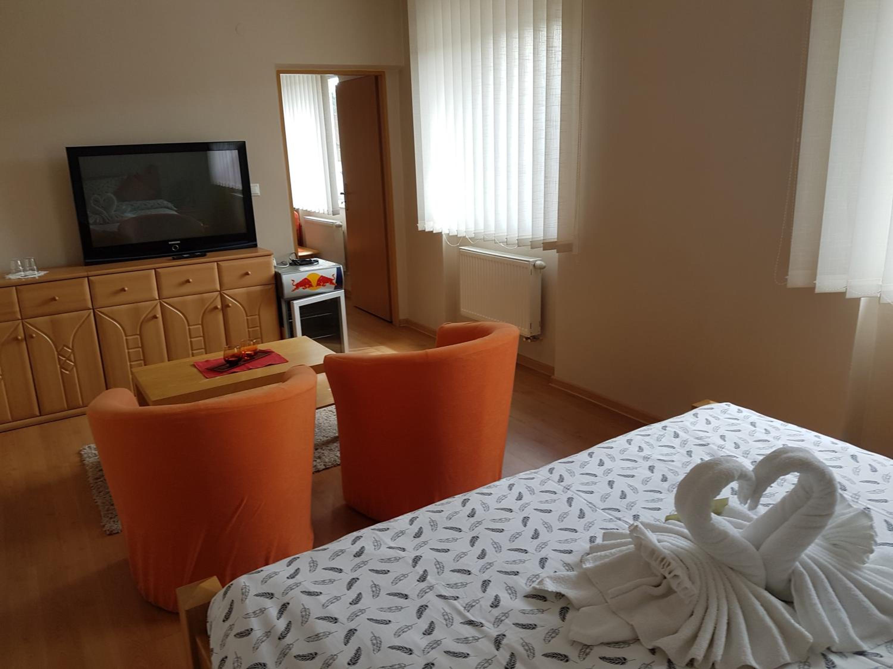 Deluxe Double Room with Bath photo 2