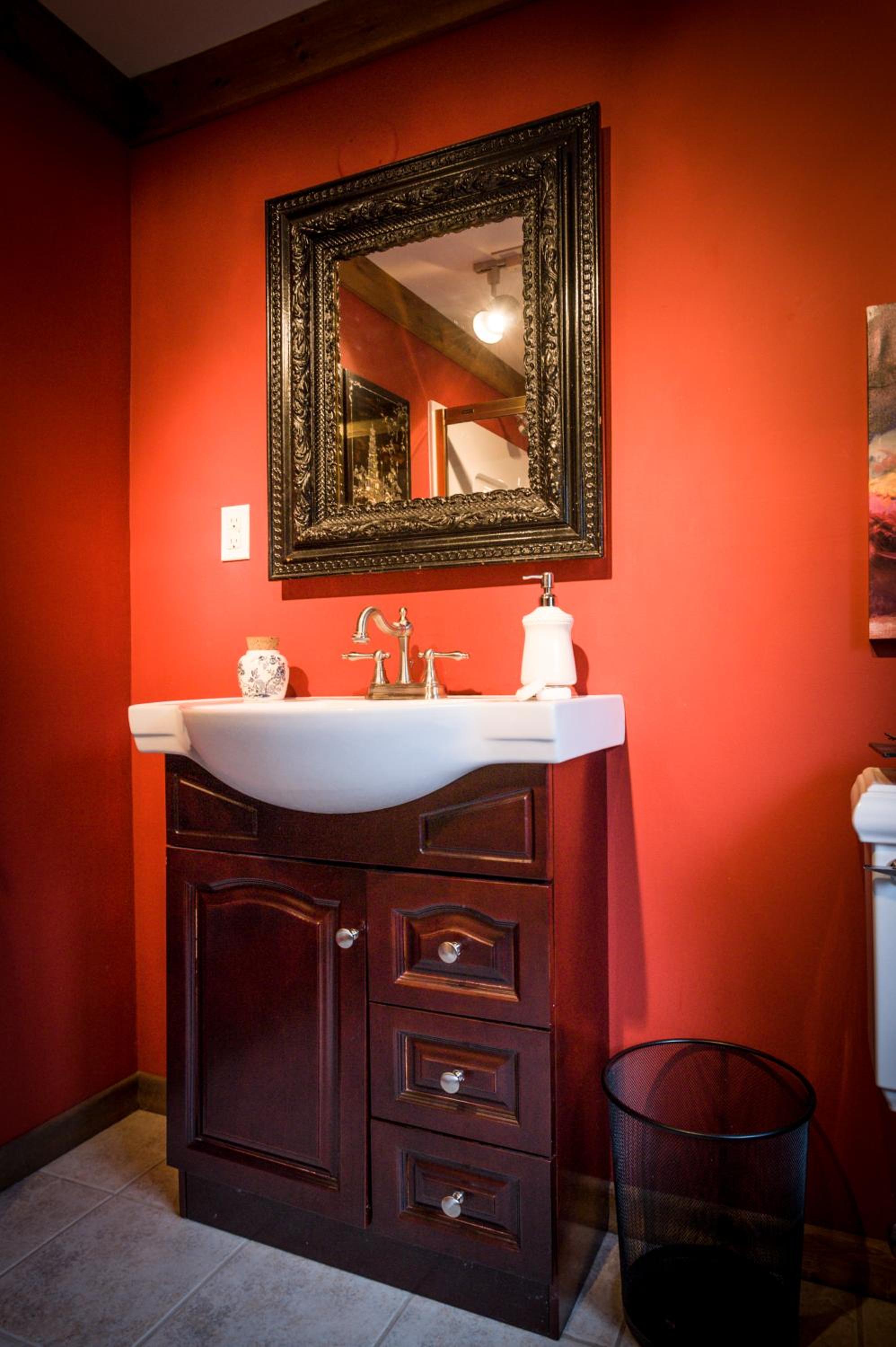 Queen Suite photo 2