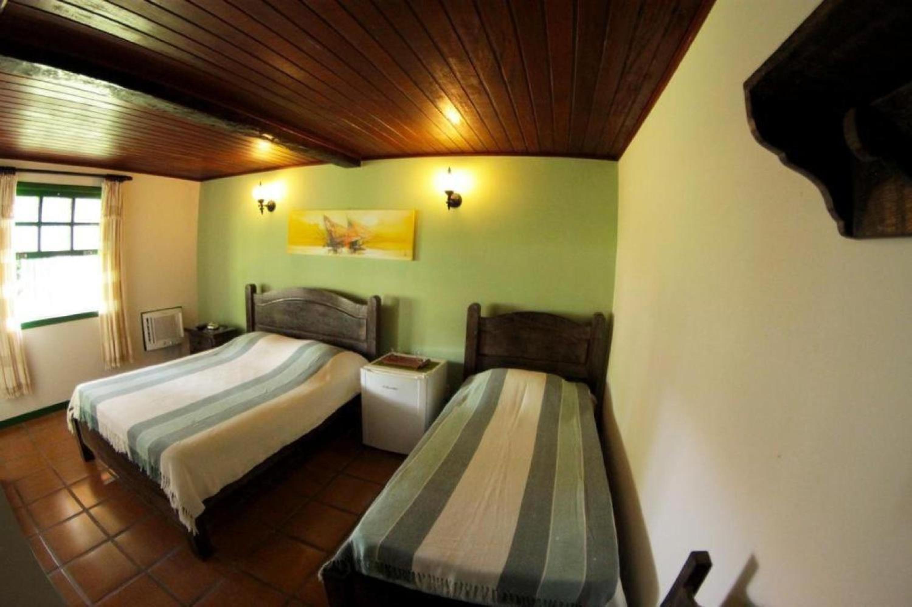 Triple Room (1 Double bed + 1 Single bed) - Photo 4