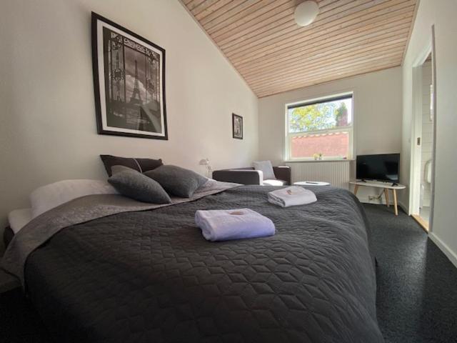 Double Room - Photo 5