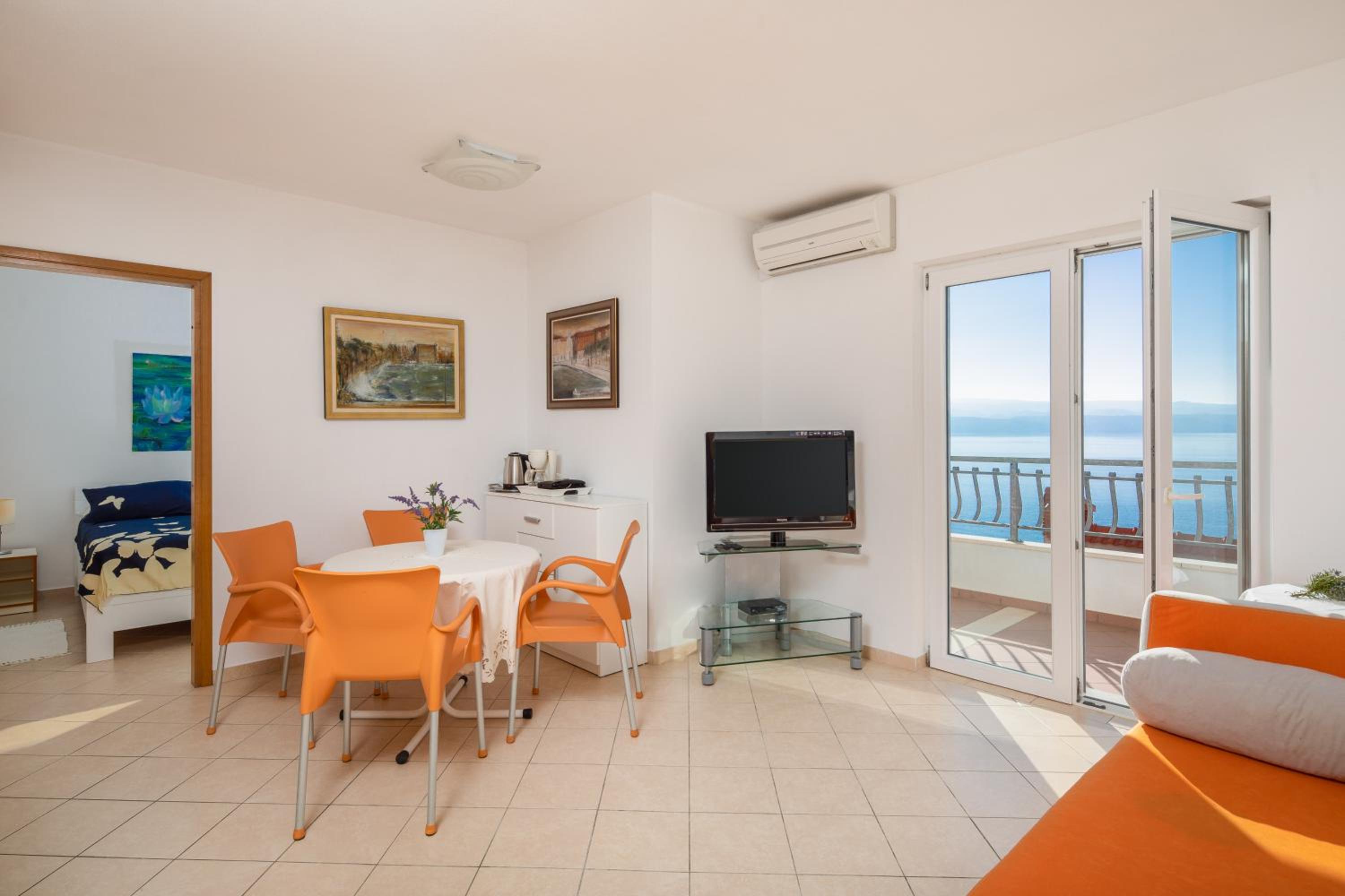 Apartment with Sea View