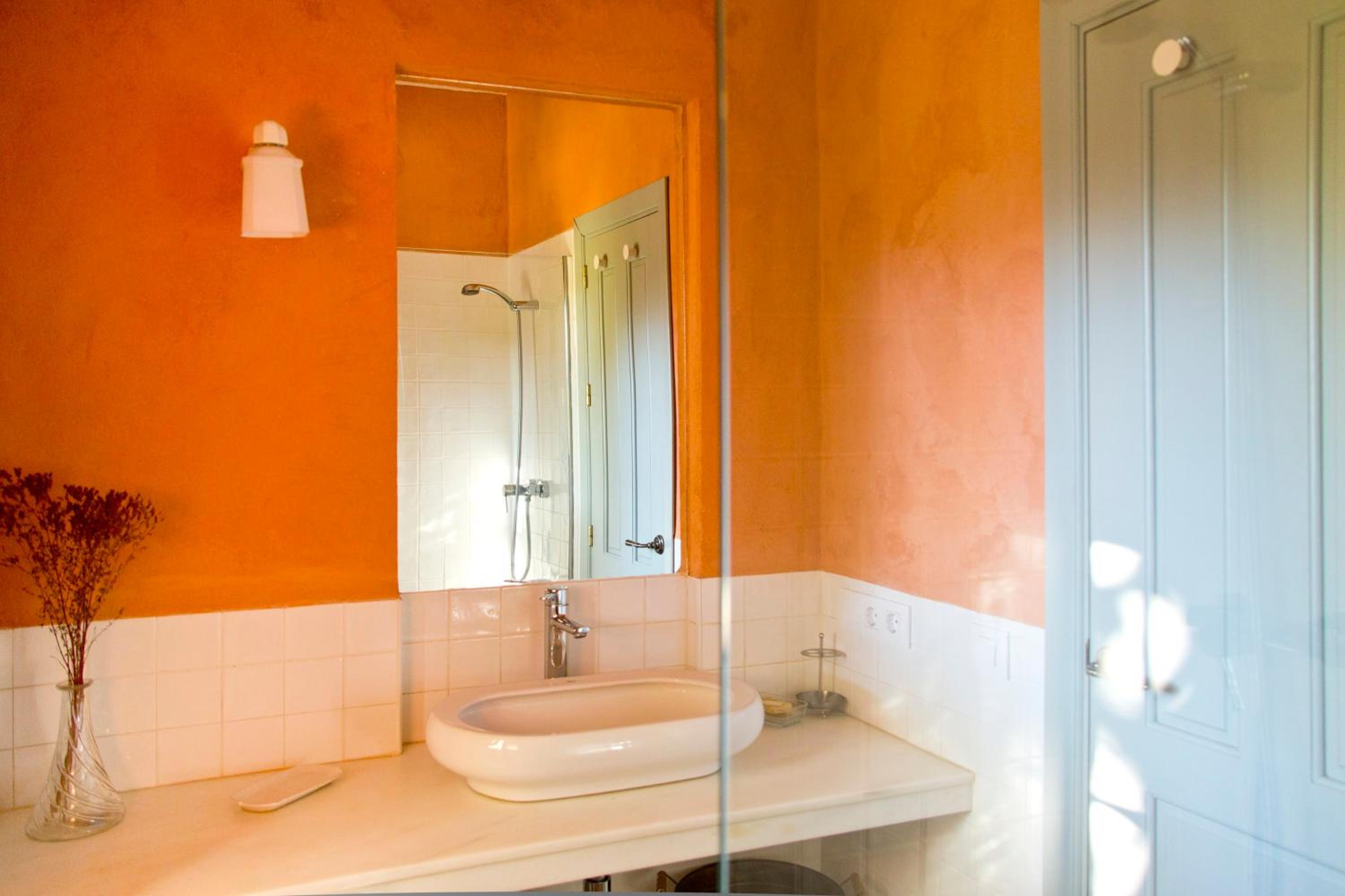 One-Bedroom House - Photo 14