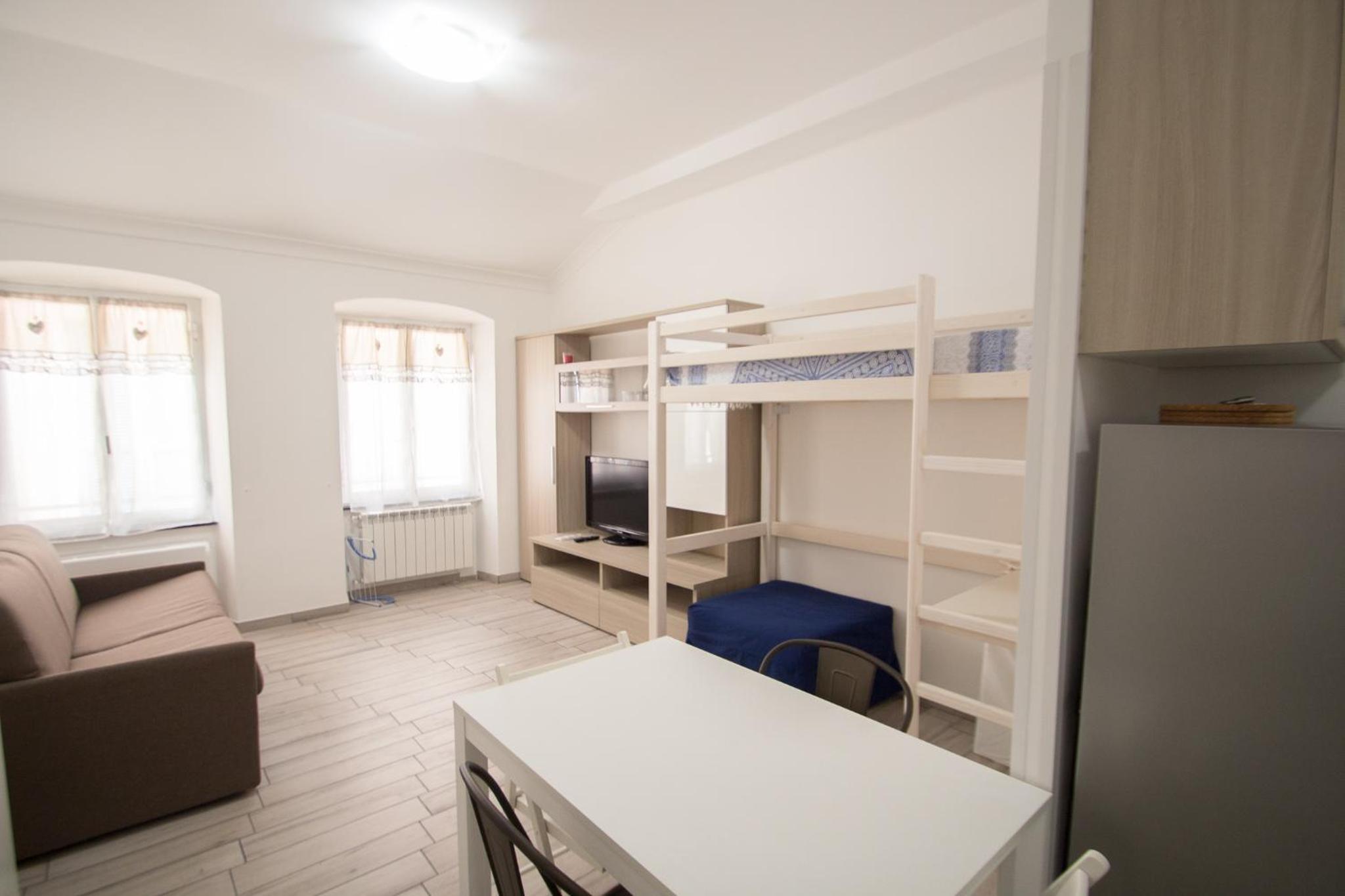 One-Bedroom Apartment