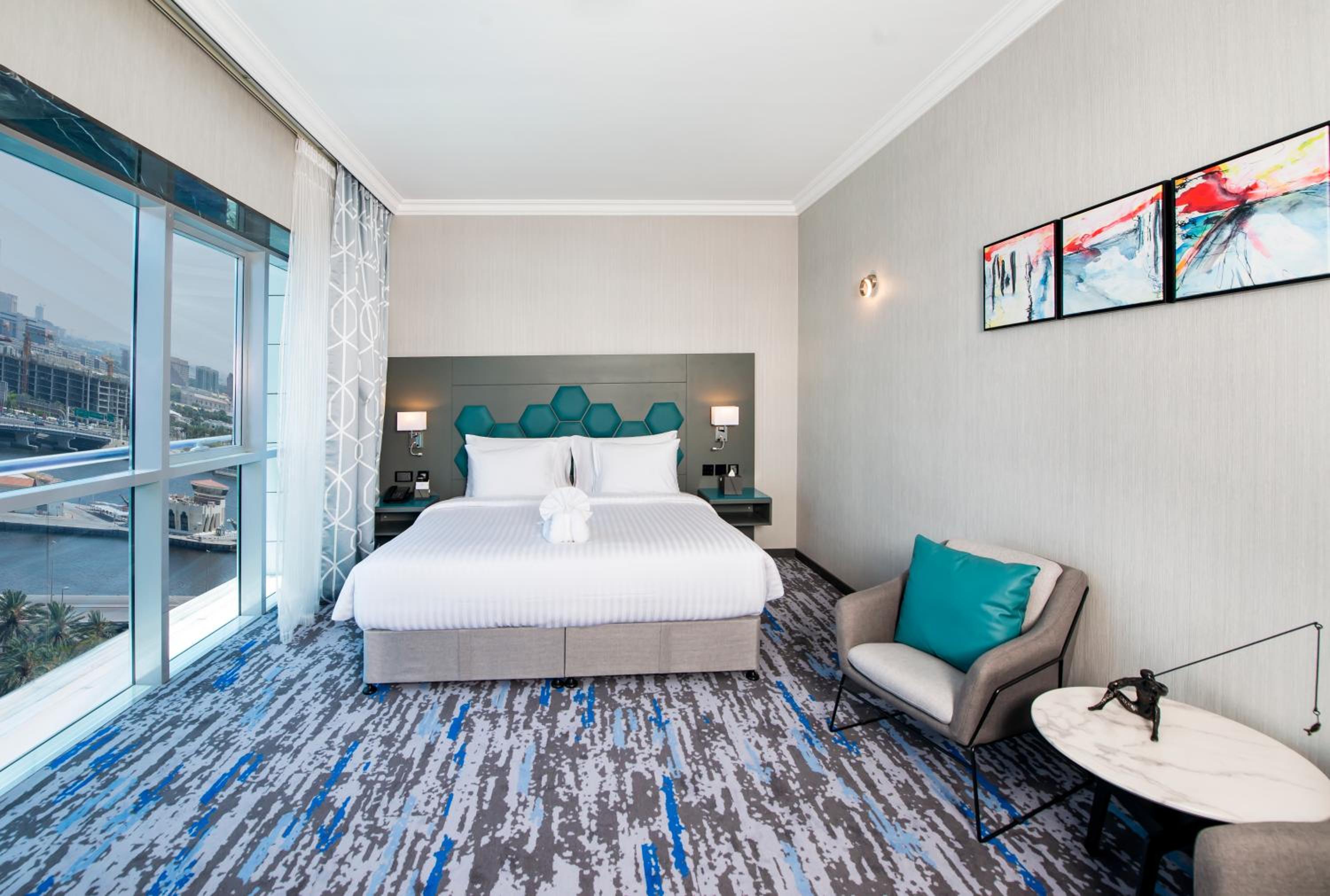 Two-Bedroom Suite photo 2
