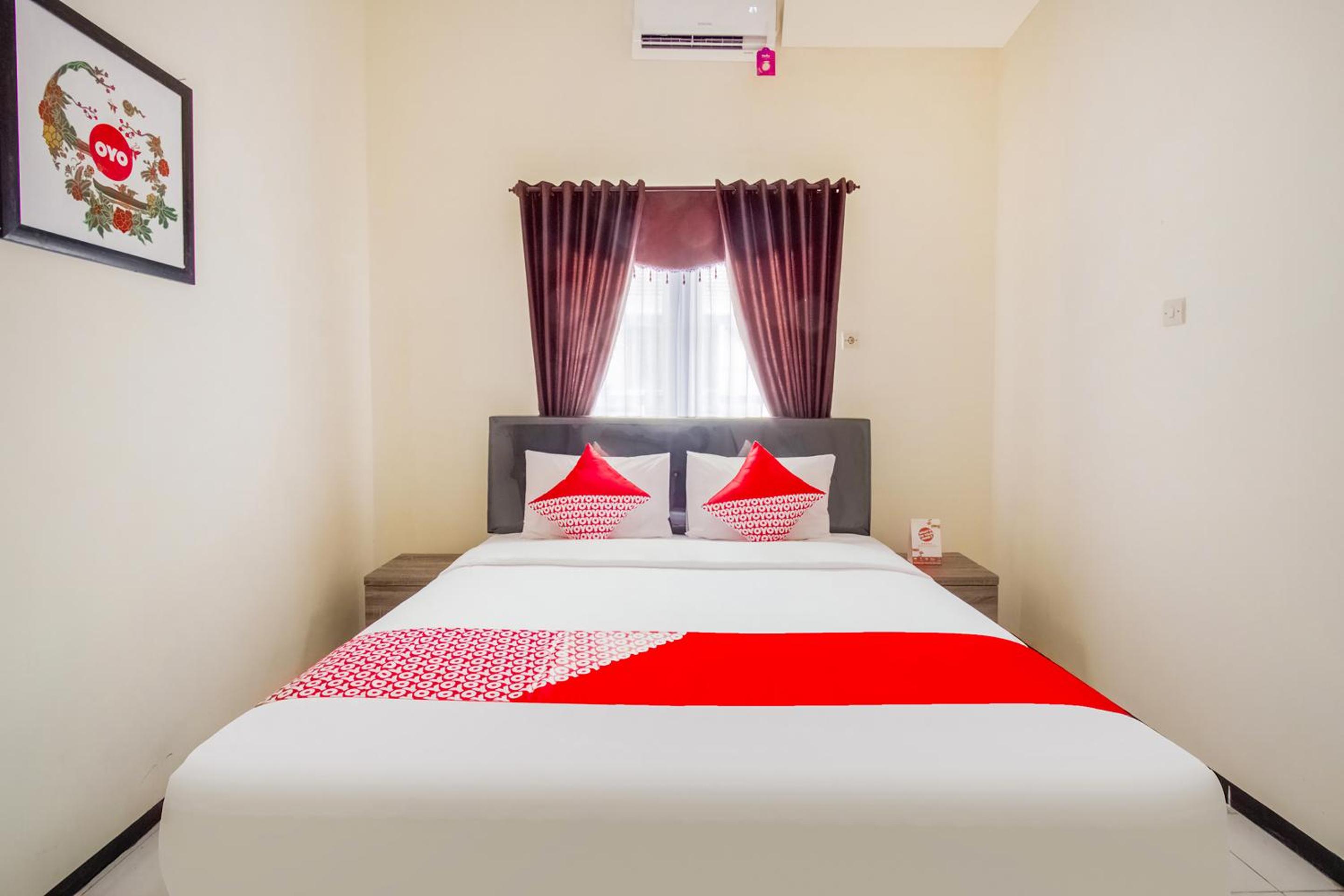 Deluxe Double Room - Photo 9