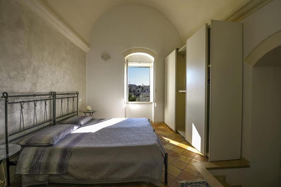Deluxe Room (2 Adults + 1 Child)