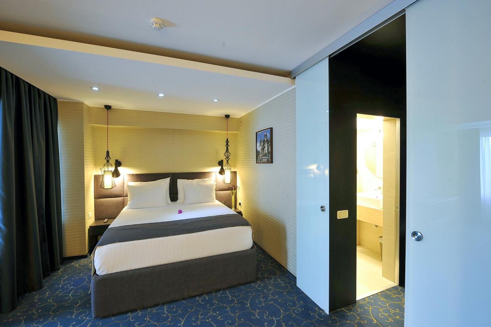 Executive Queen Room - Photo 1