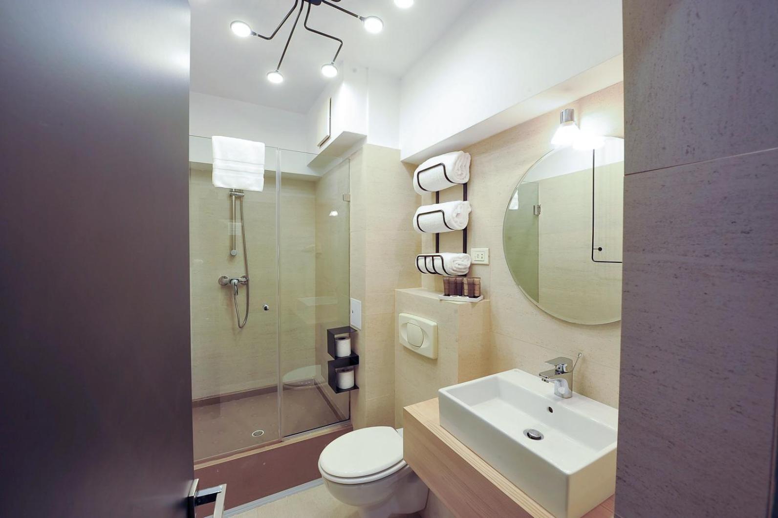 Executive Queen Room - Photo 3