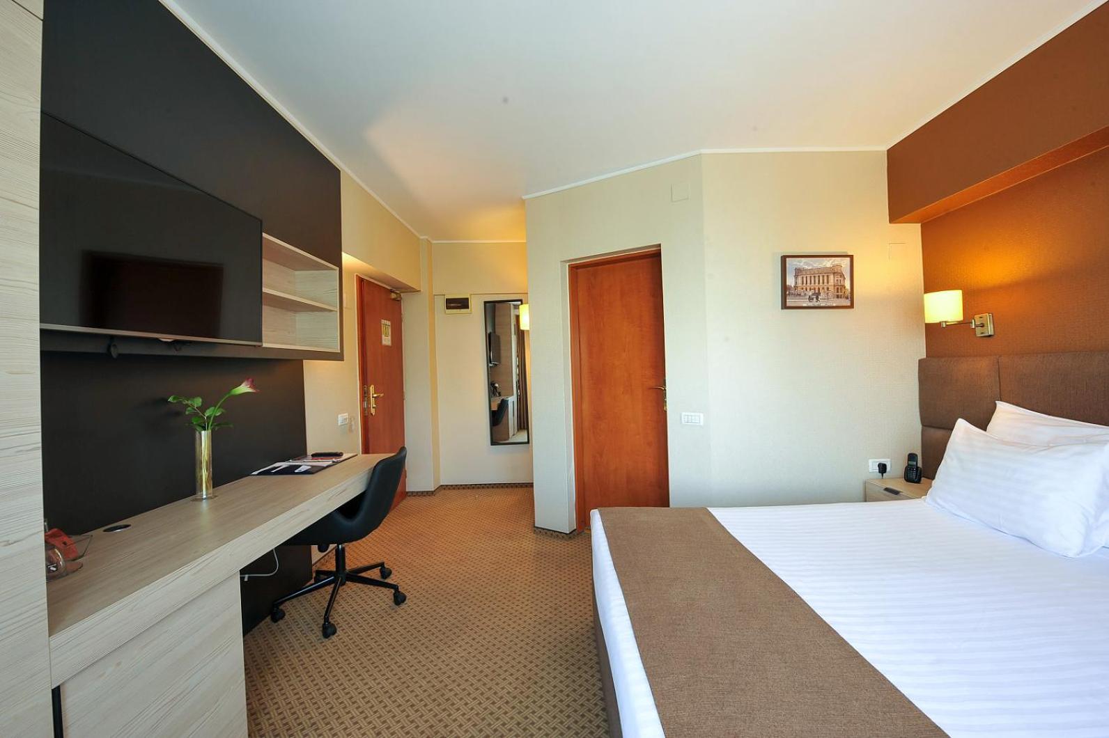 Standard Queen Room - Photo 3