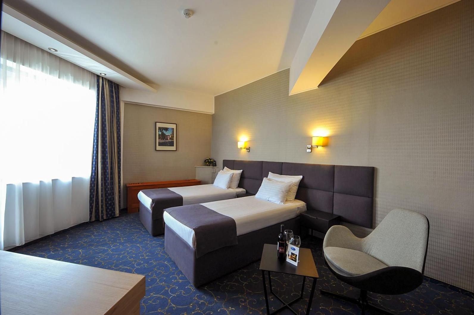 Executive Twin Room - Photo 3