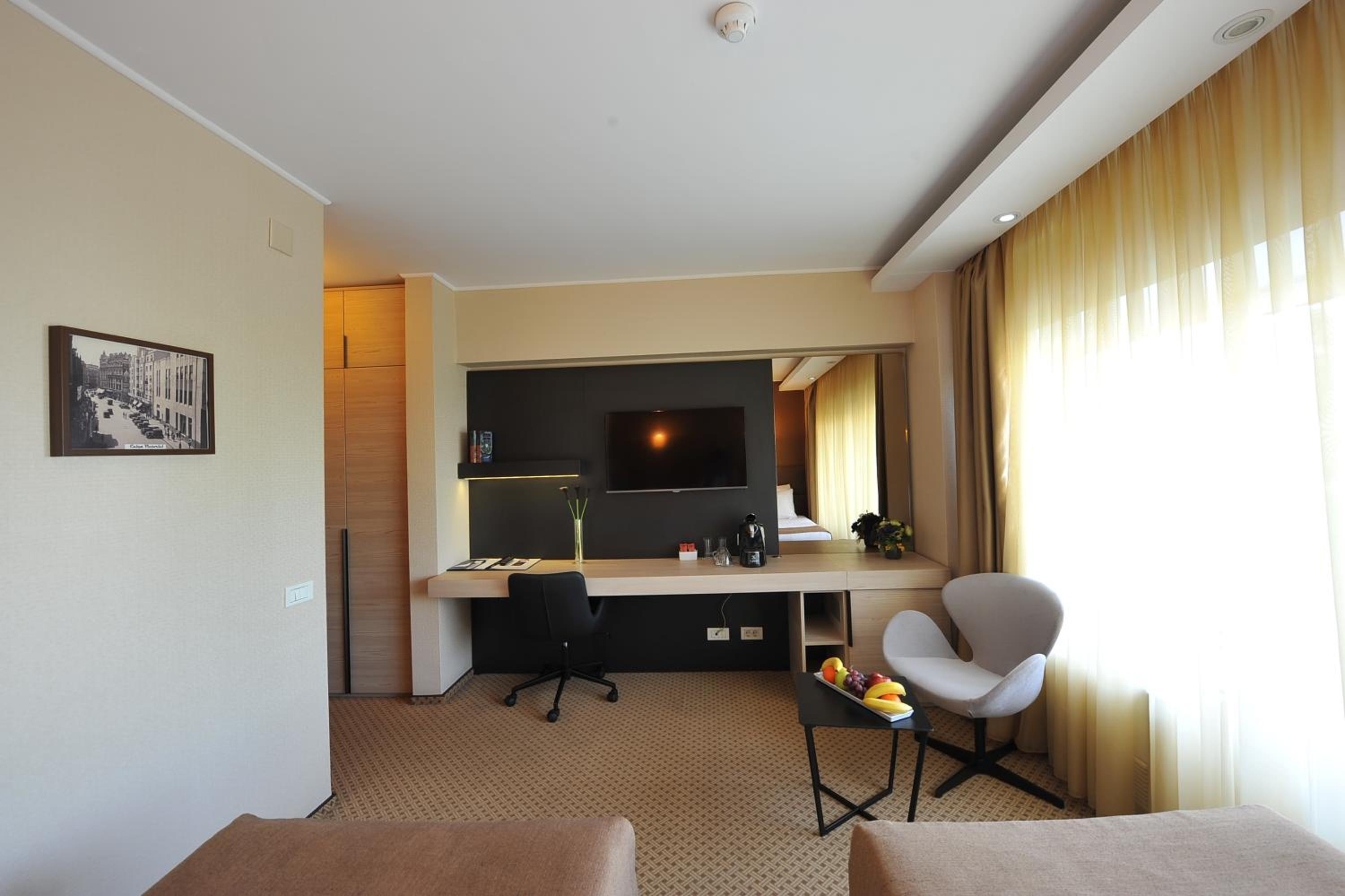Standard Twin Room - Photo 2
