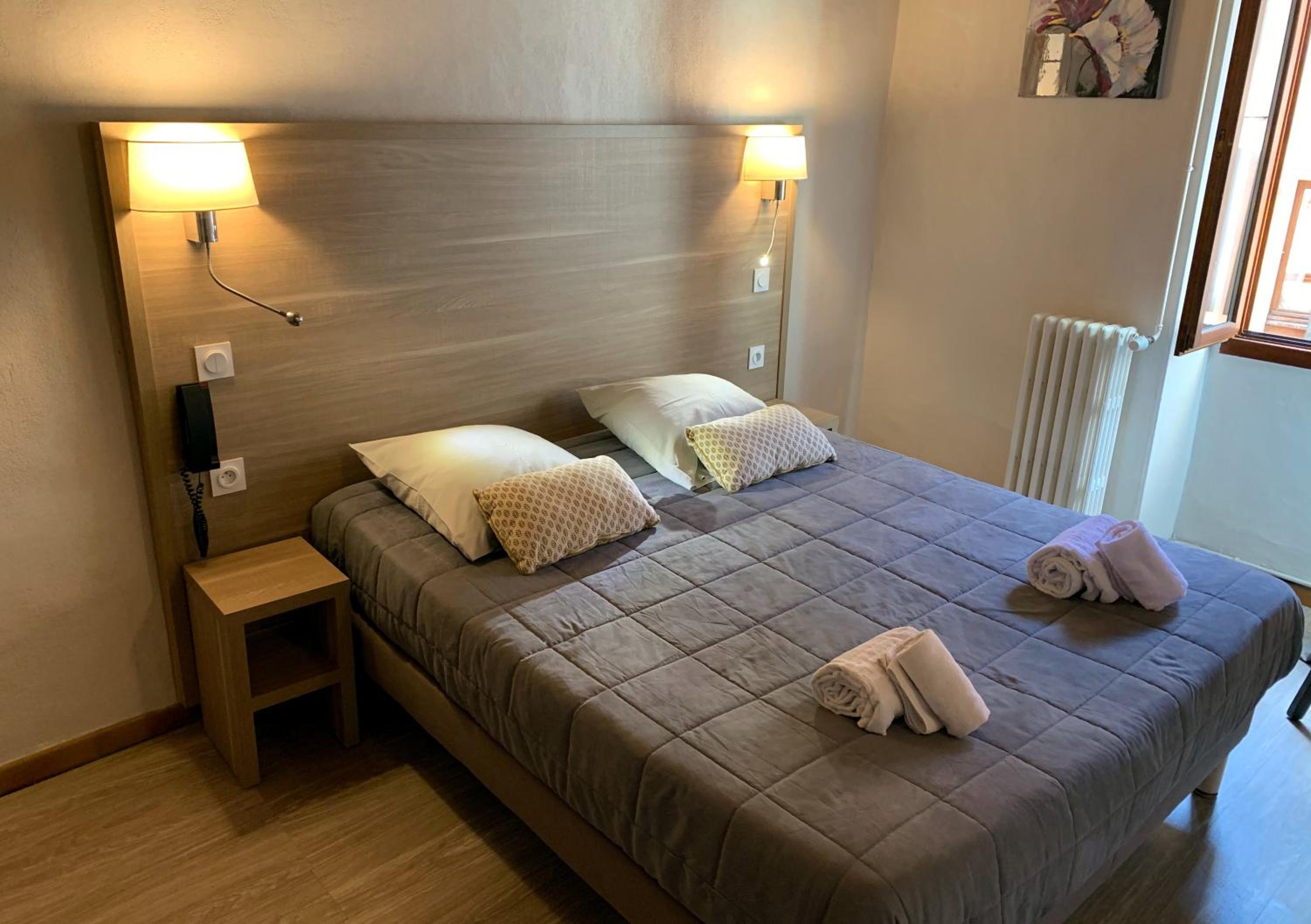 Standard Double Room photo 2