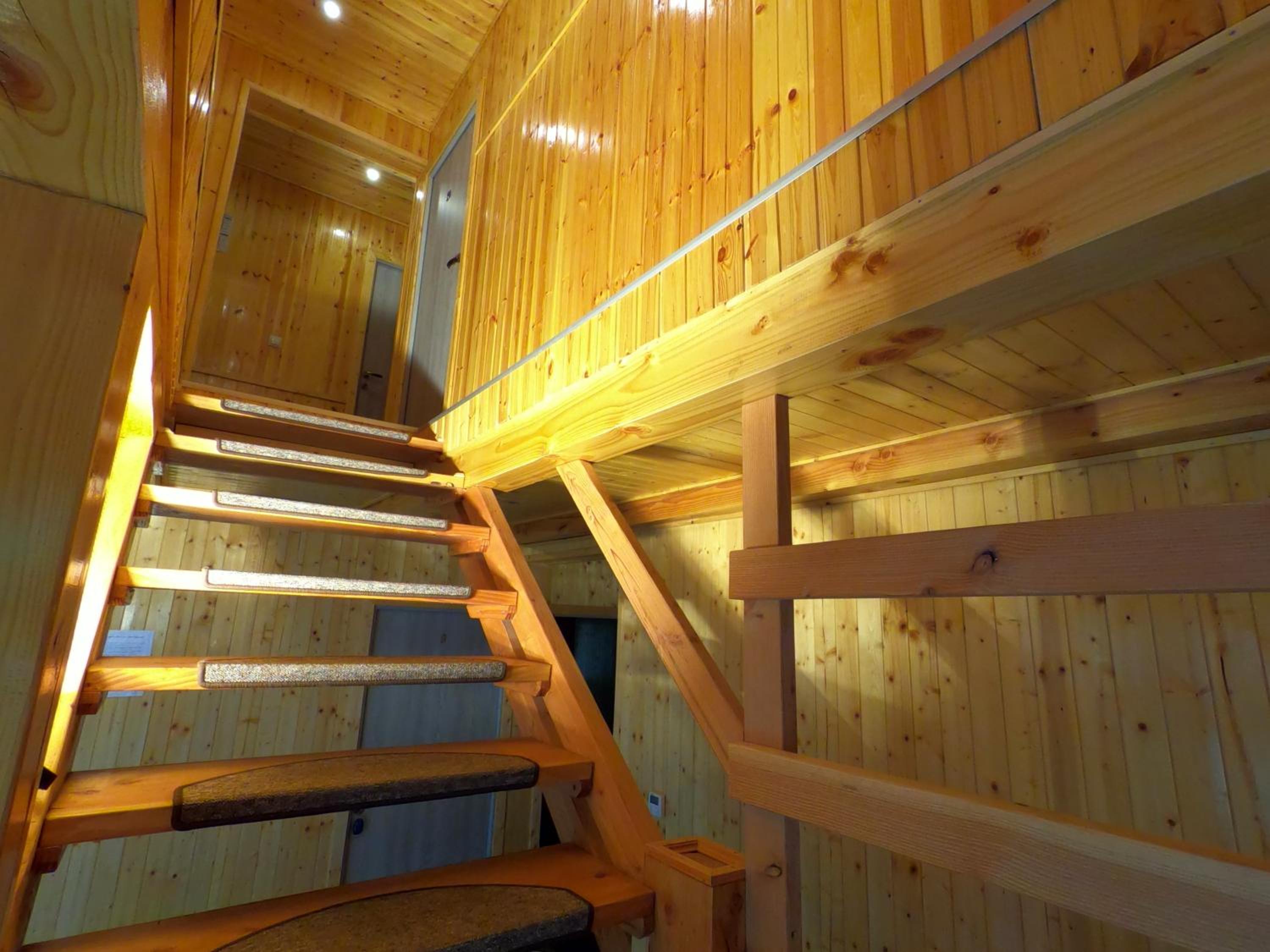 Double Room - Photo 12