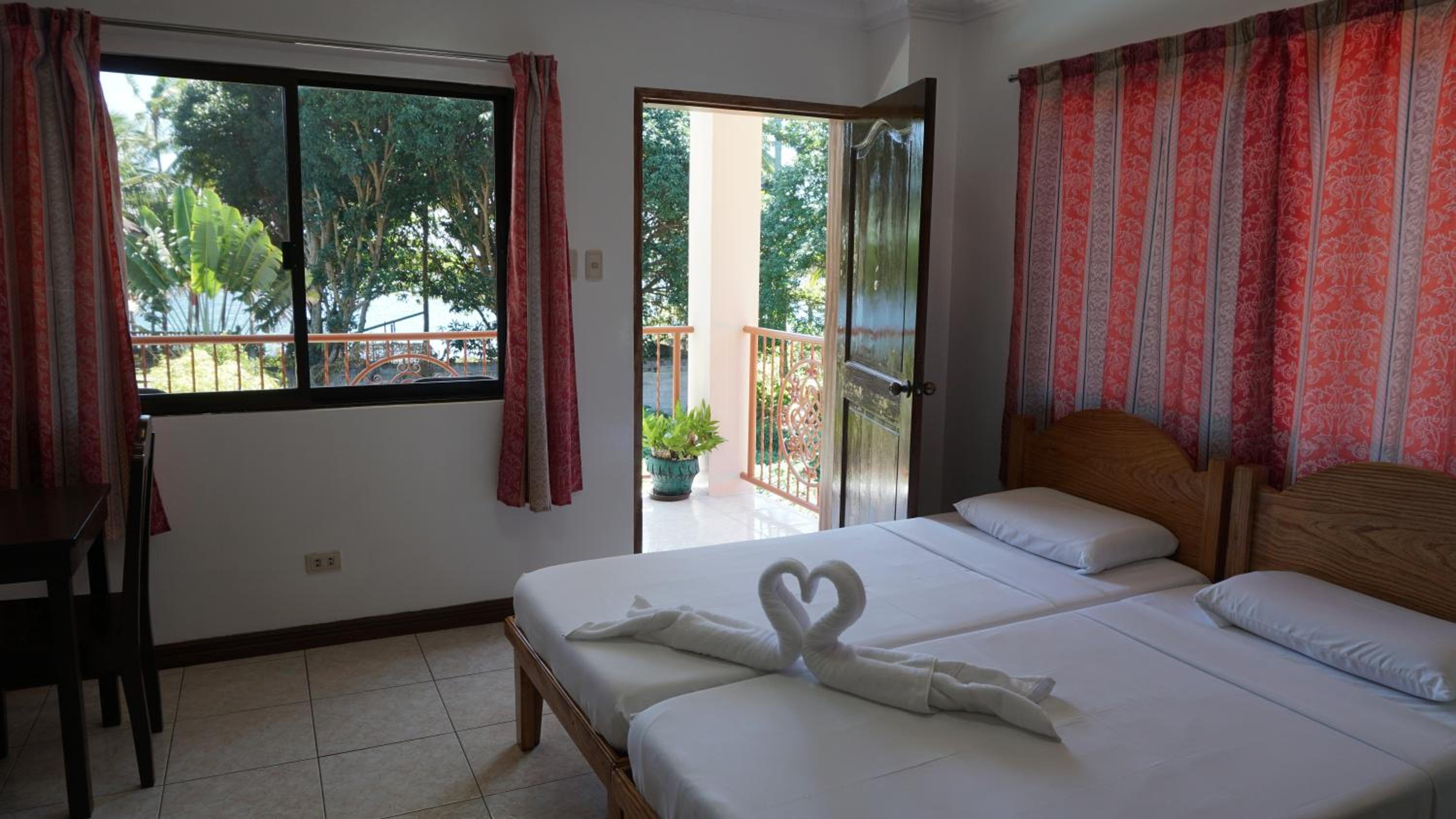 Deluxe Double Room with Sea View photo 3